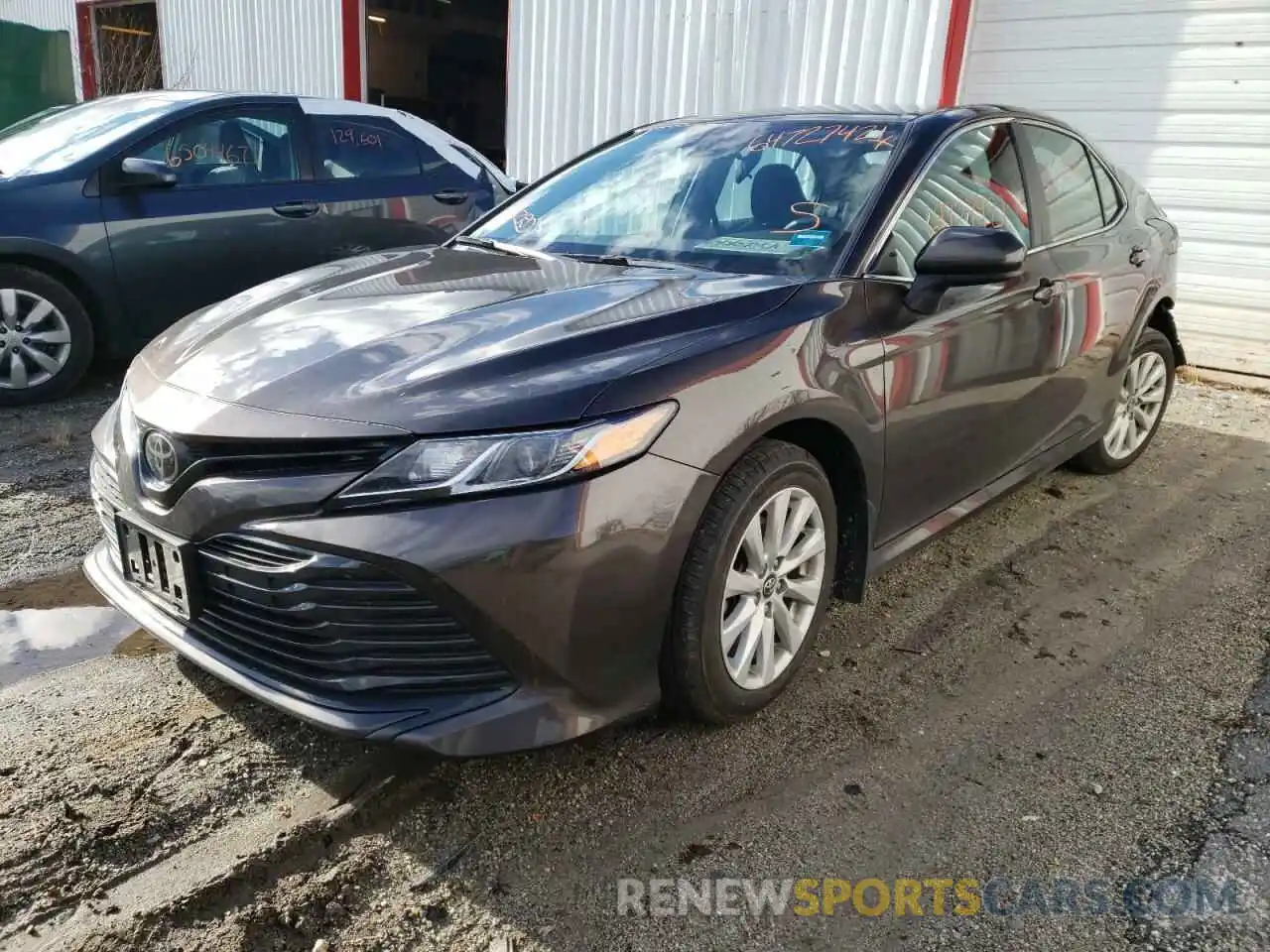 2 Photograph of a damaged car 4T1C11AK0LU919098 TOYOTA CAMRY 2020