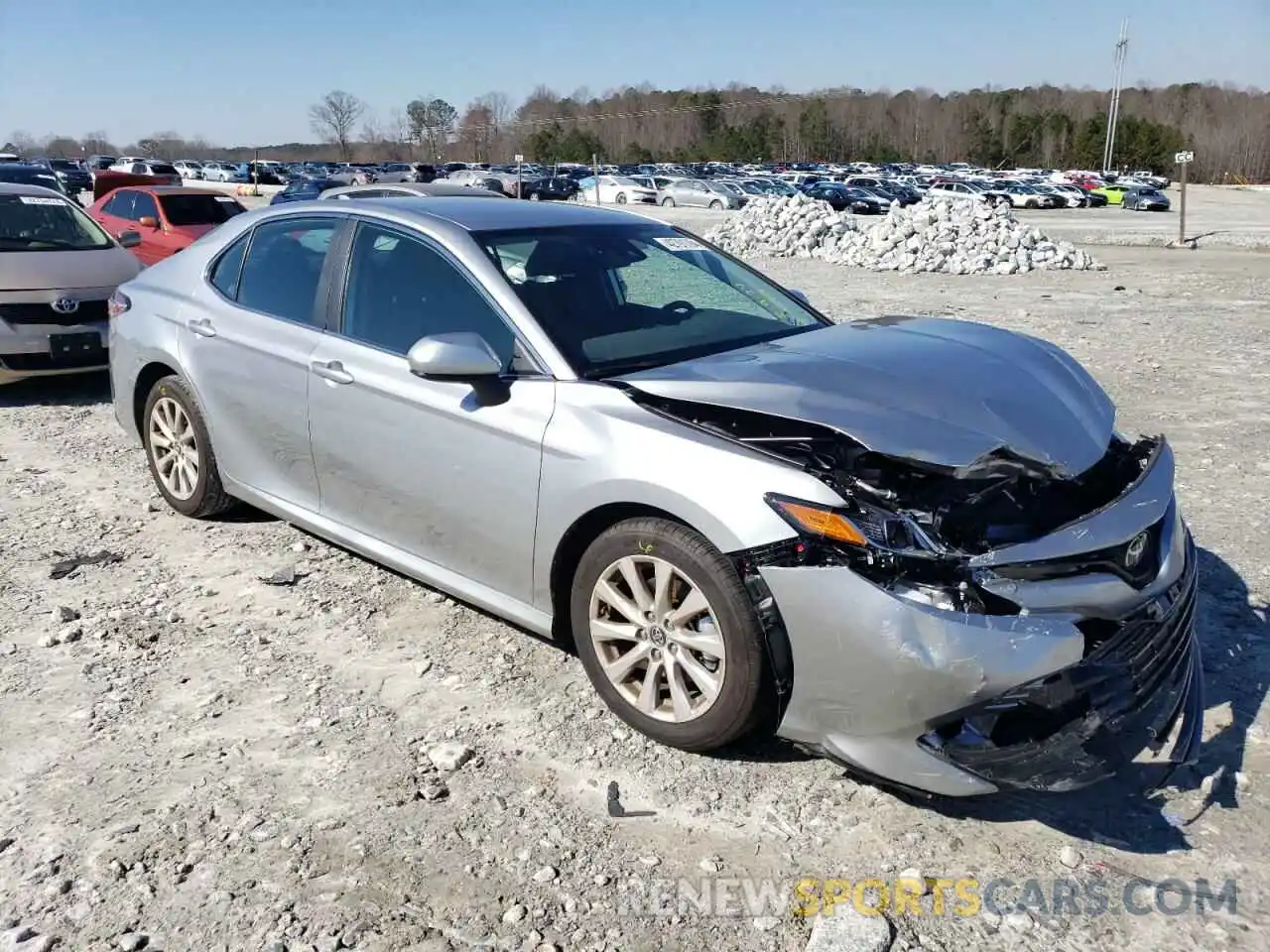 4 Photograph of a damaged car 4T1C11AK0LU920073 TOYOTA CAMRY 2020