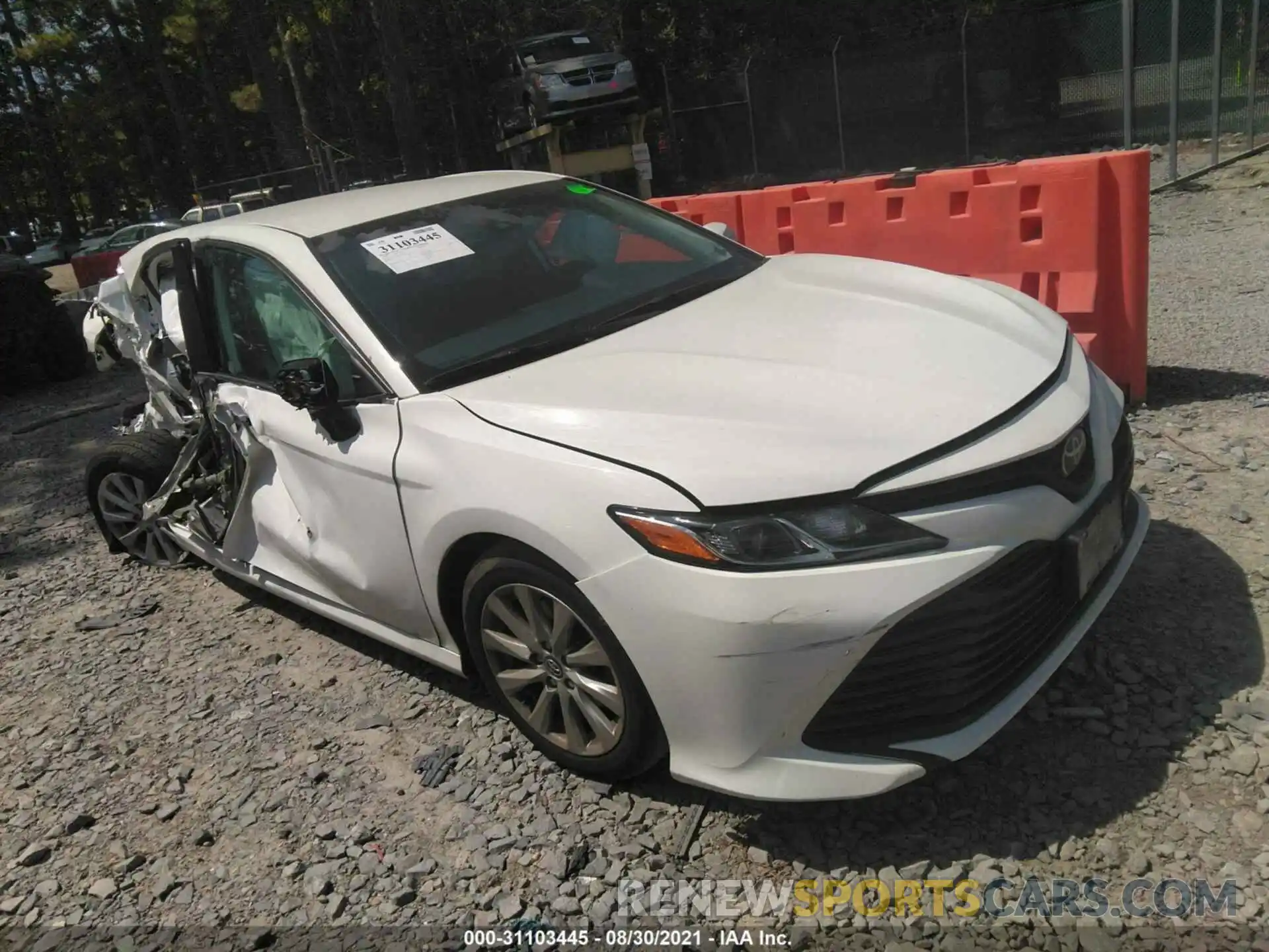 1 Photograph of a damaged car 4T1C11AK0LU927315 TOYOTA CAMRY 2020