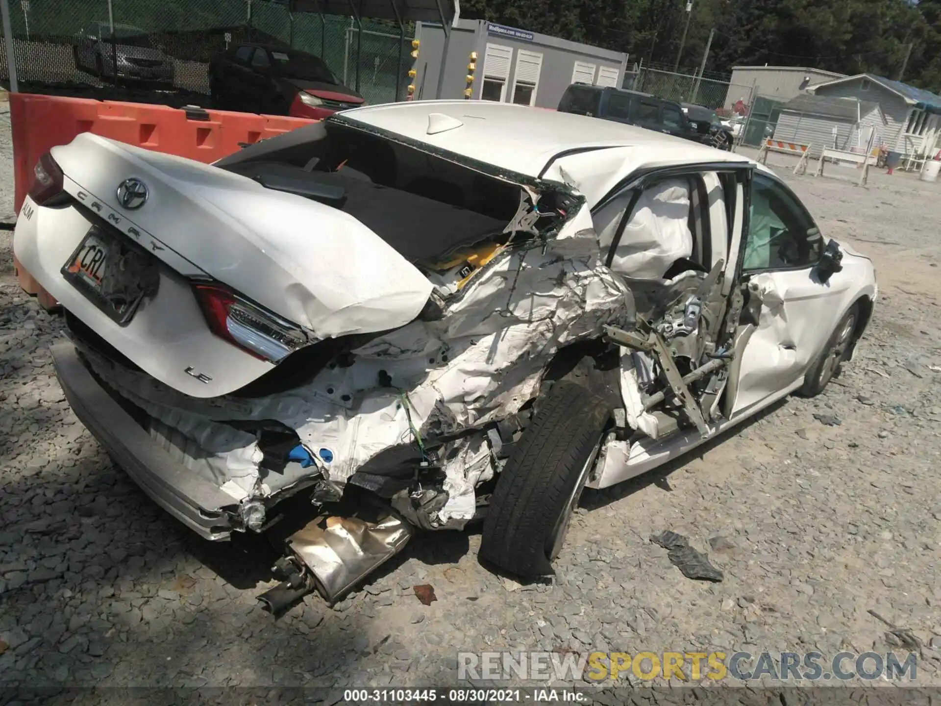 4 Photograph of a damaged car 4T1C11AK0LU927315 TOYOTA CAMRY 2020