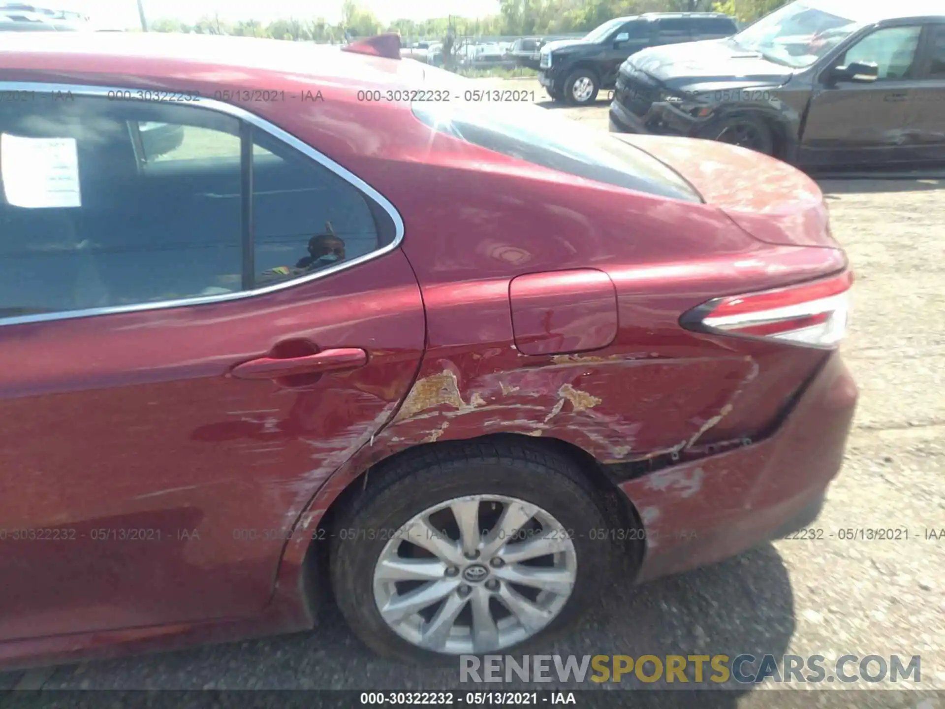 6 Photograph of a damaged car 4T1C11AK0LU929954 TOYOTA CAMRY 2020