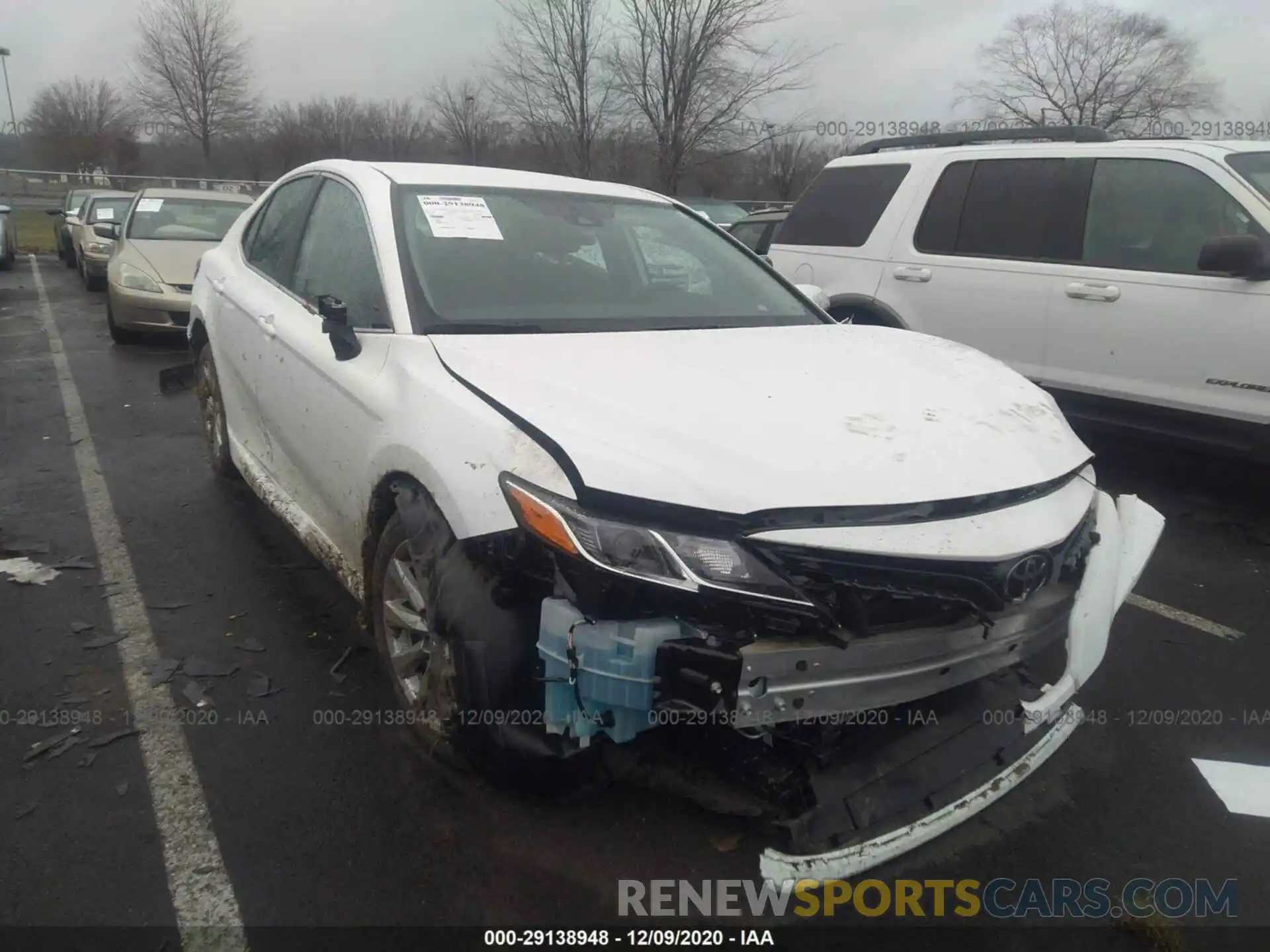 1 Photograph of a damaged car 4T1C11AK0LU936919 TOYOTA CAMRY 2020