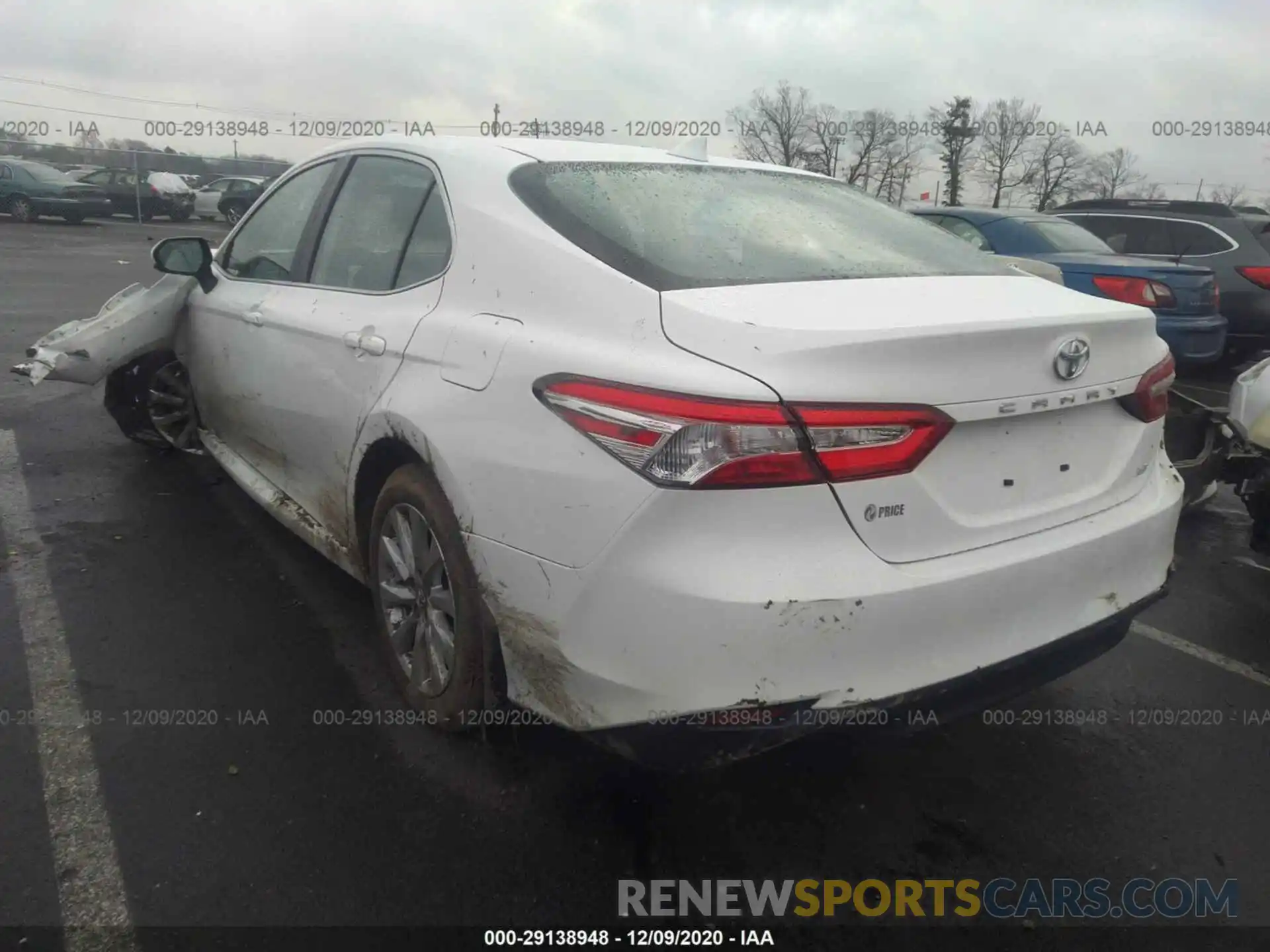 3 Photograph of a damaged car 4T1C11AK0LU936919 TOYOTA CAMRY 2020