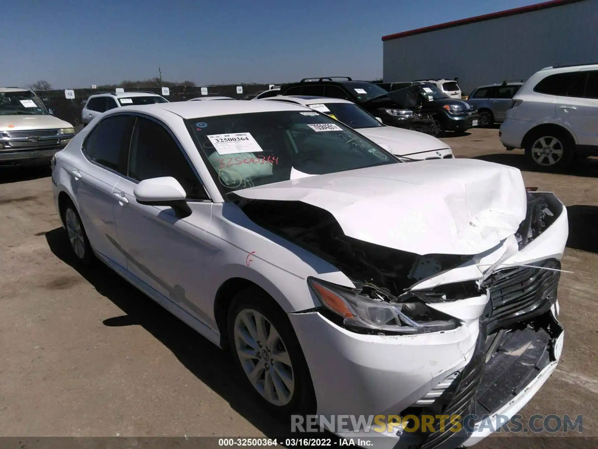 6 Photograph of a damaged car 4T1C11AK0LU937889 TOYOTA CAMRY 2020