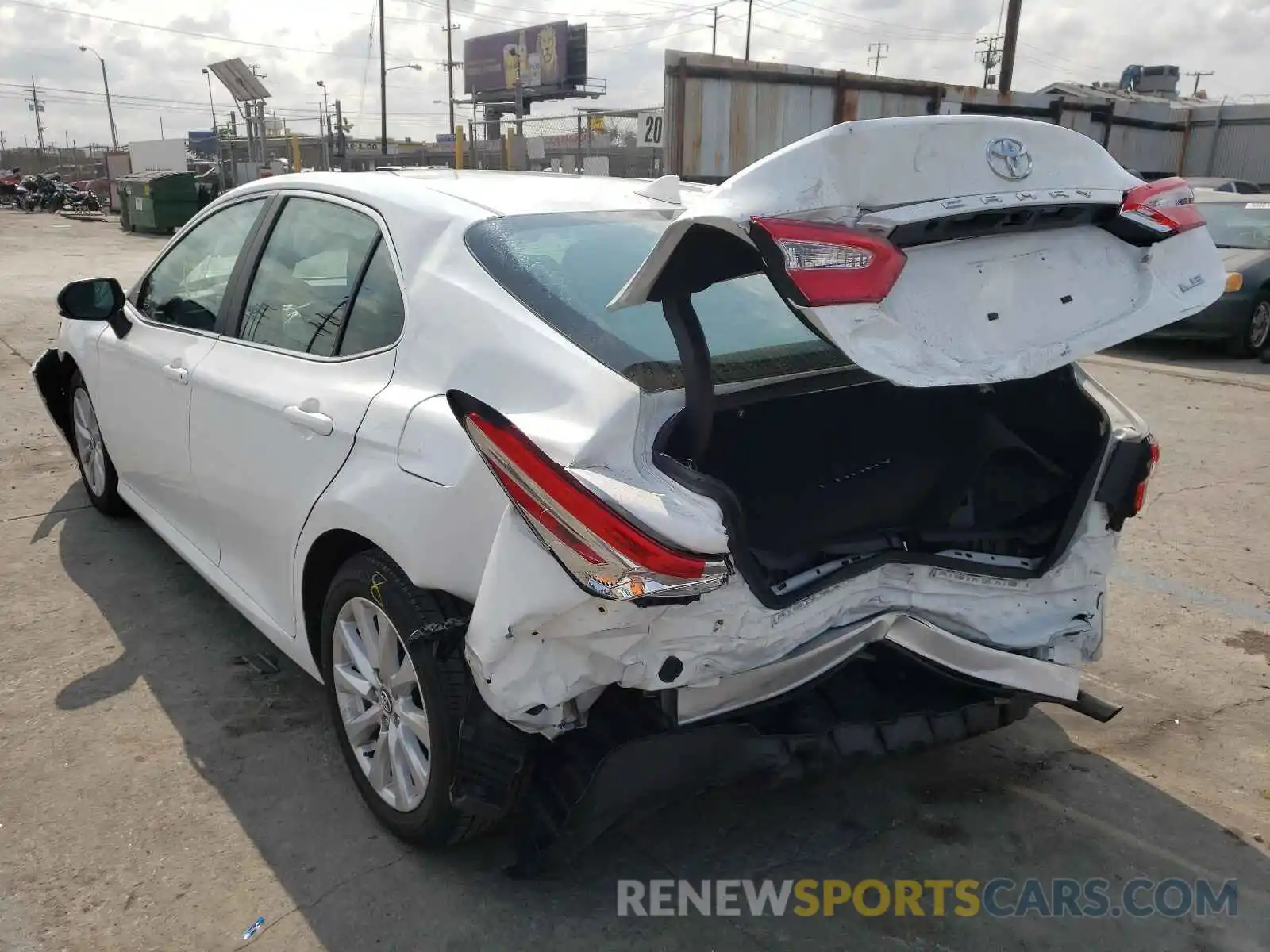 3 Photograph of a damaged car 4T1C11AK0LU940906 TOYOTA CAMRY 2020