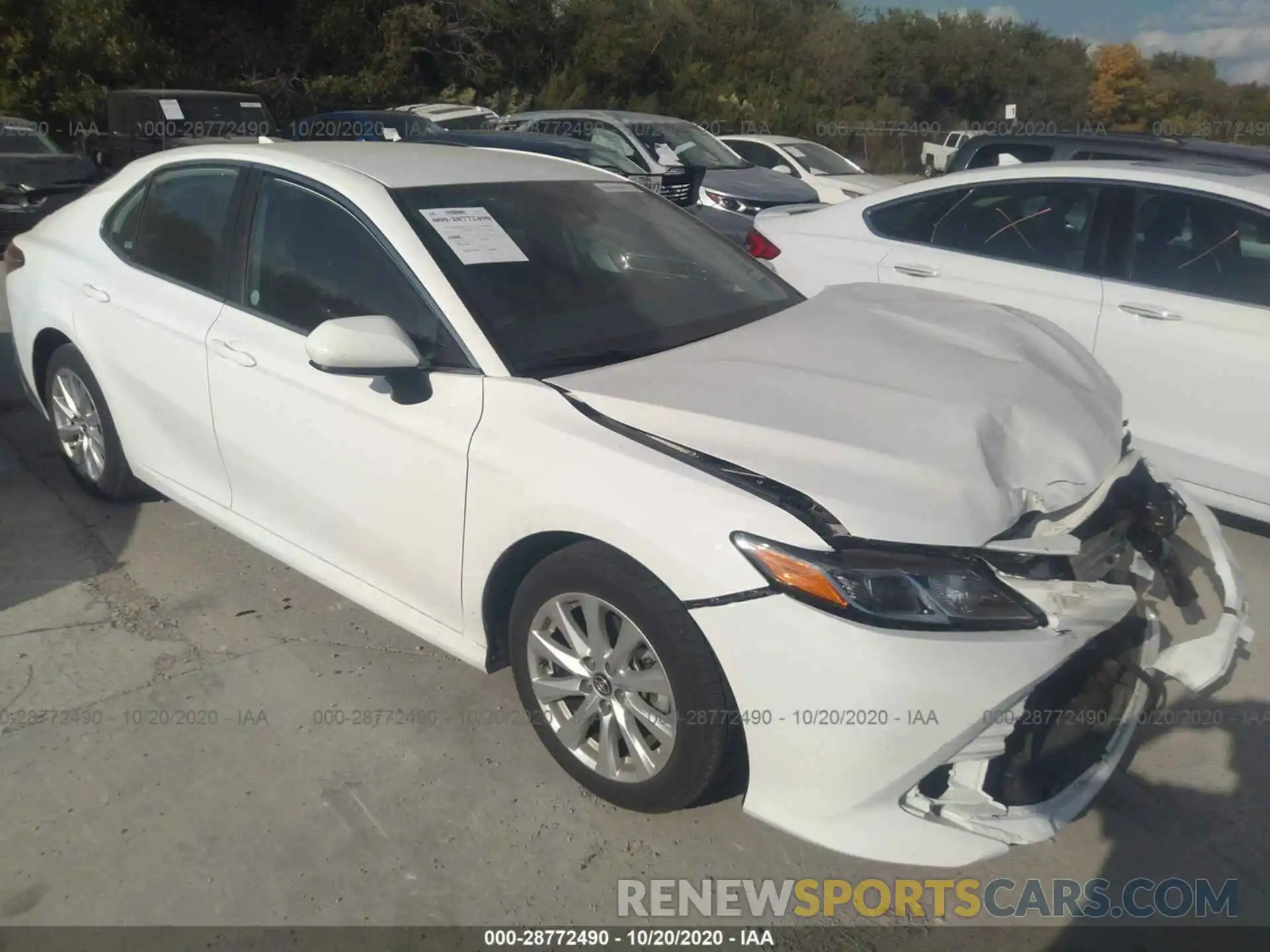 1 Photograph of a damaged car 4T1C11AK0LU941540 TOYOTA CAMRY 2020