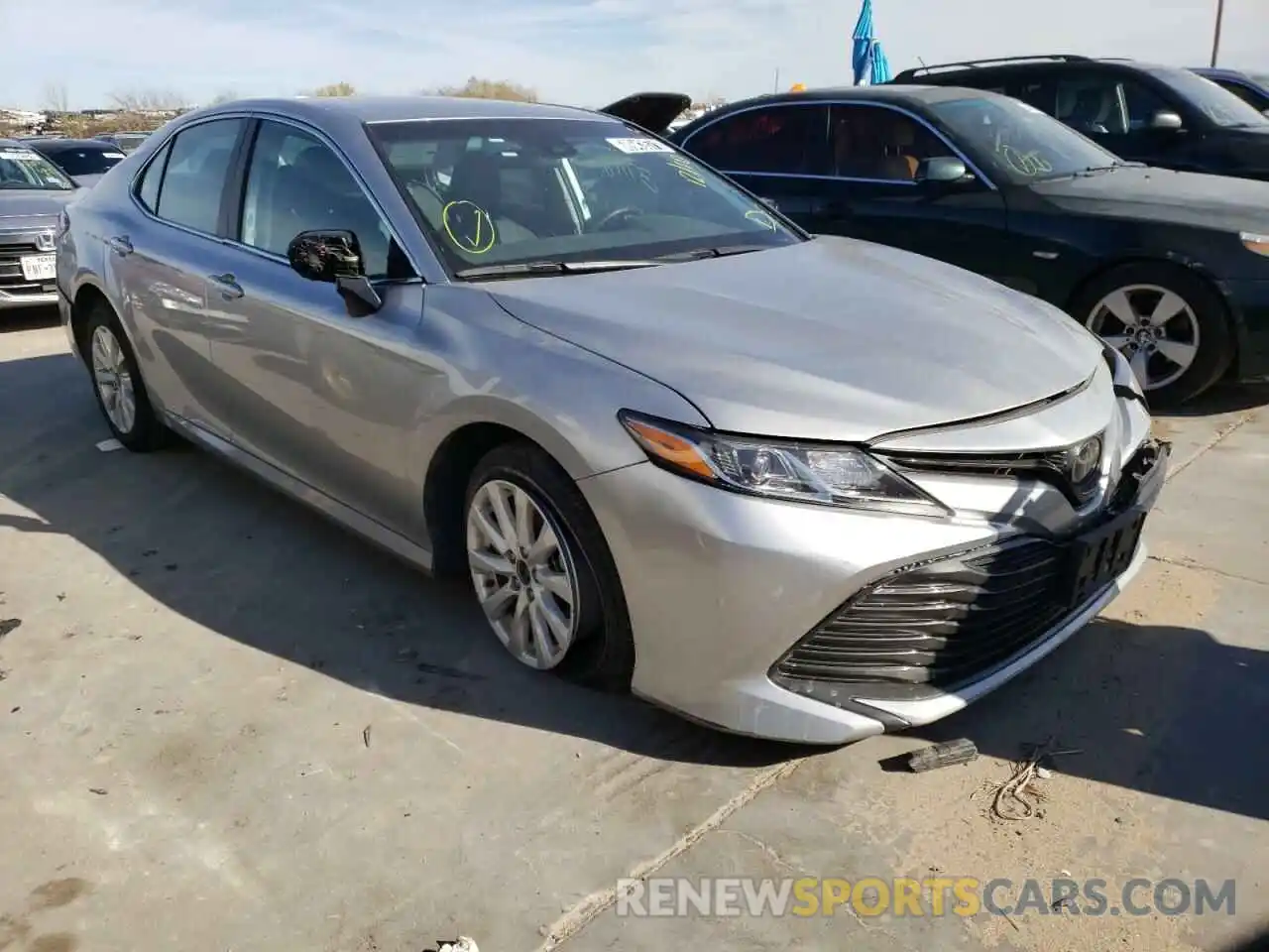 1 Photograph of a damaged car 4T1C11AK0LU942252 TOYOTA CAMRY 2020