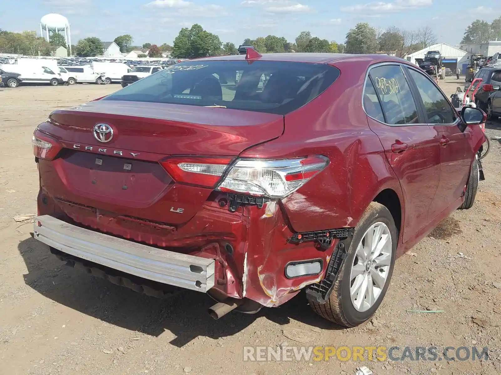 4 Photograph of a damaged car 4T1C11AK0LU944163 TOYOTA CAMRY 2020