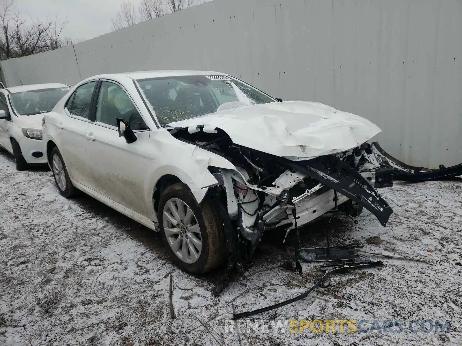 1 Photograph of a damaged car 4T1C11AK0LU947421 TOYOTA CAMRY 2020