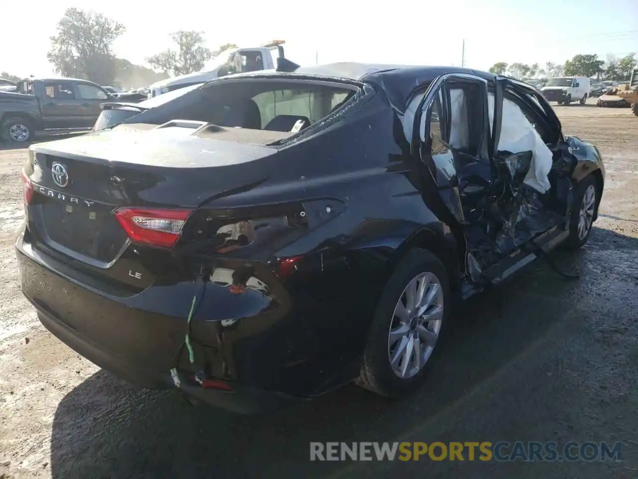 4 Photograph of a damaged car 4T1C11AK0LU954871 TOYOTA CAMRY 2020