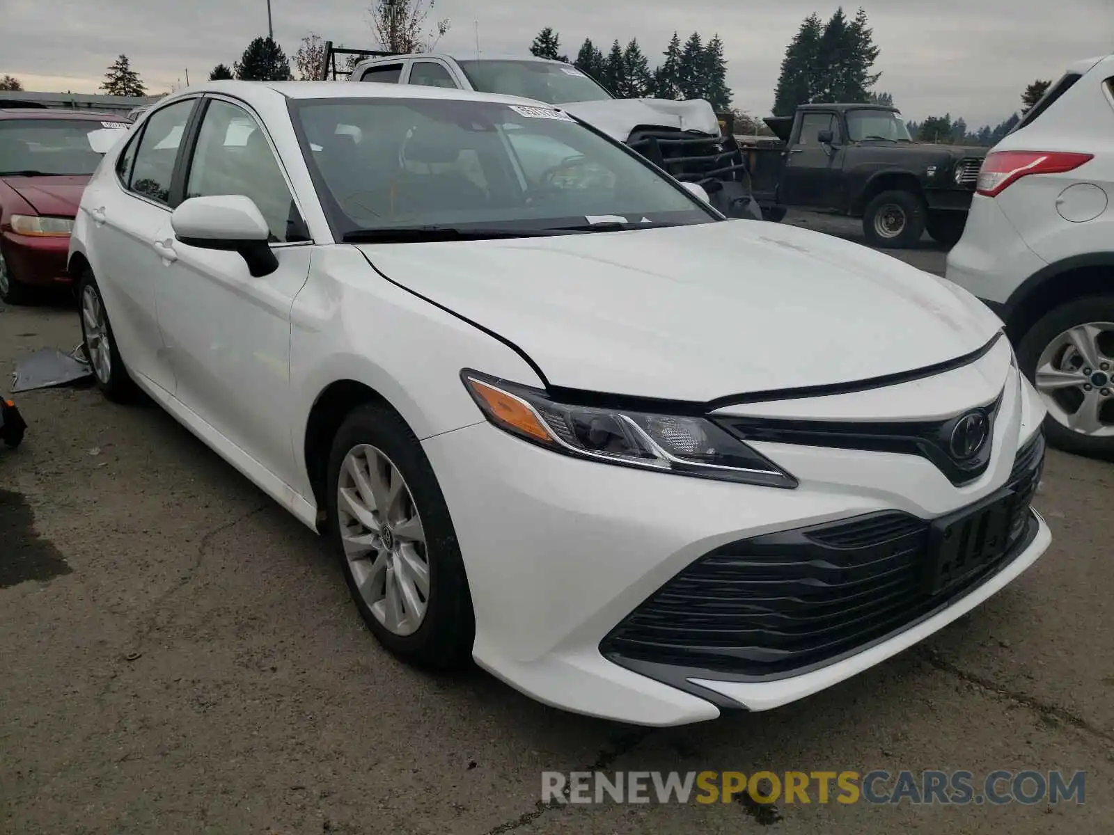 1 Photograph of a damaged car 4T1C11AK0LU955986 TOYOTA CAMRY 2020