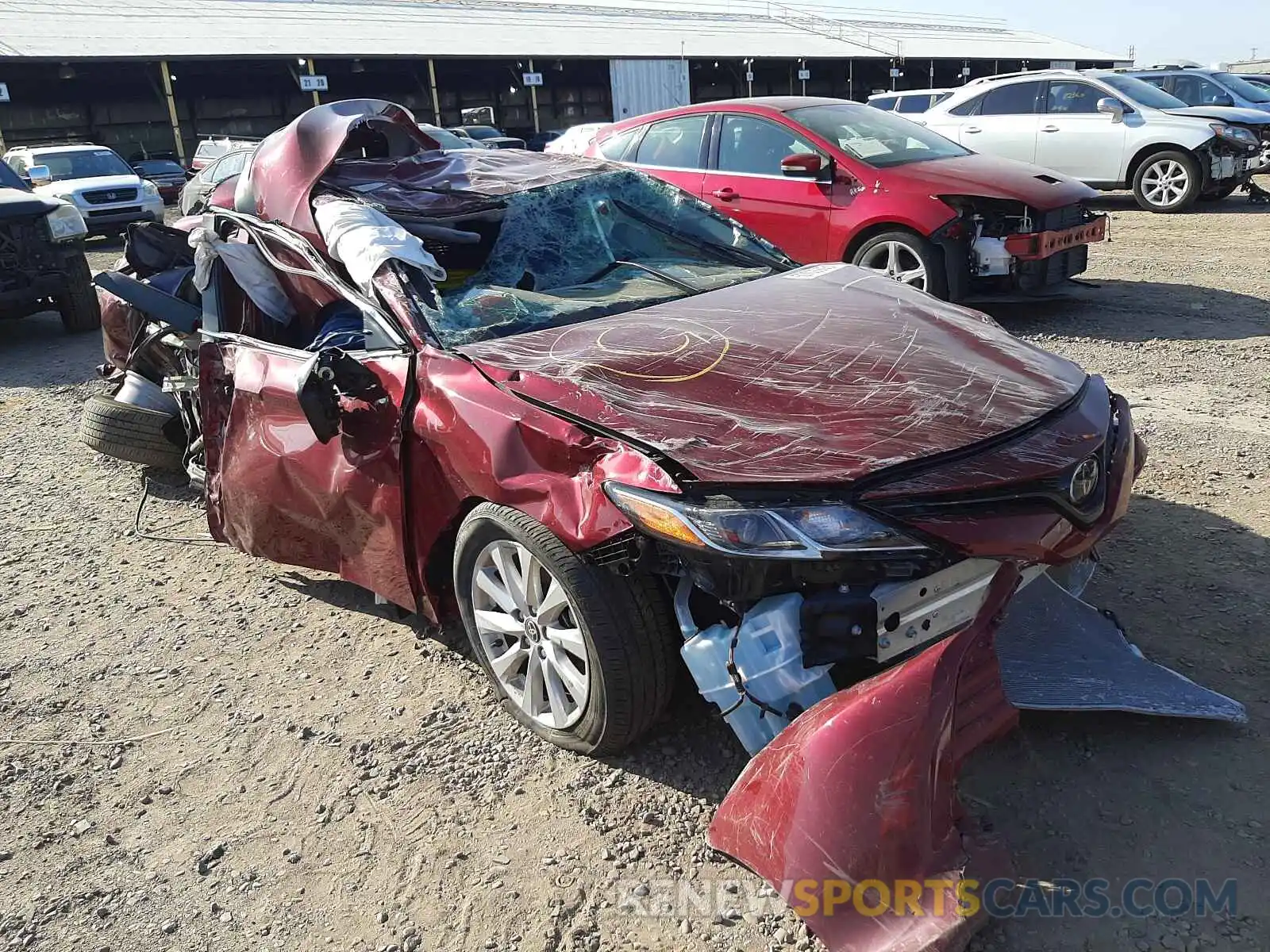 1 Photograph of a damaged car 4T1C11AK0LU958712 TOYOTA CAMRY 2020