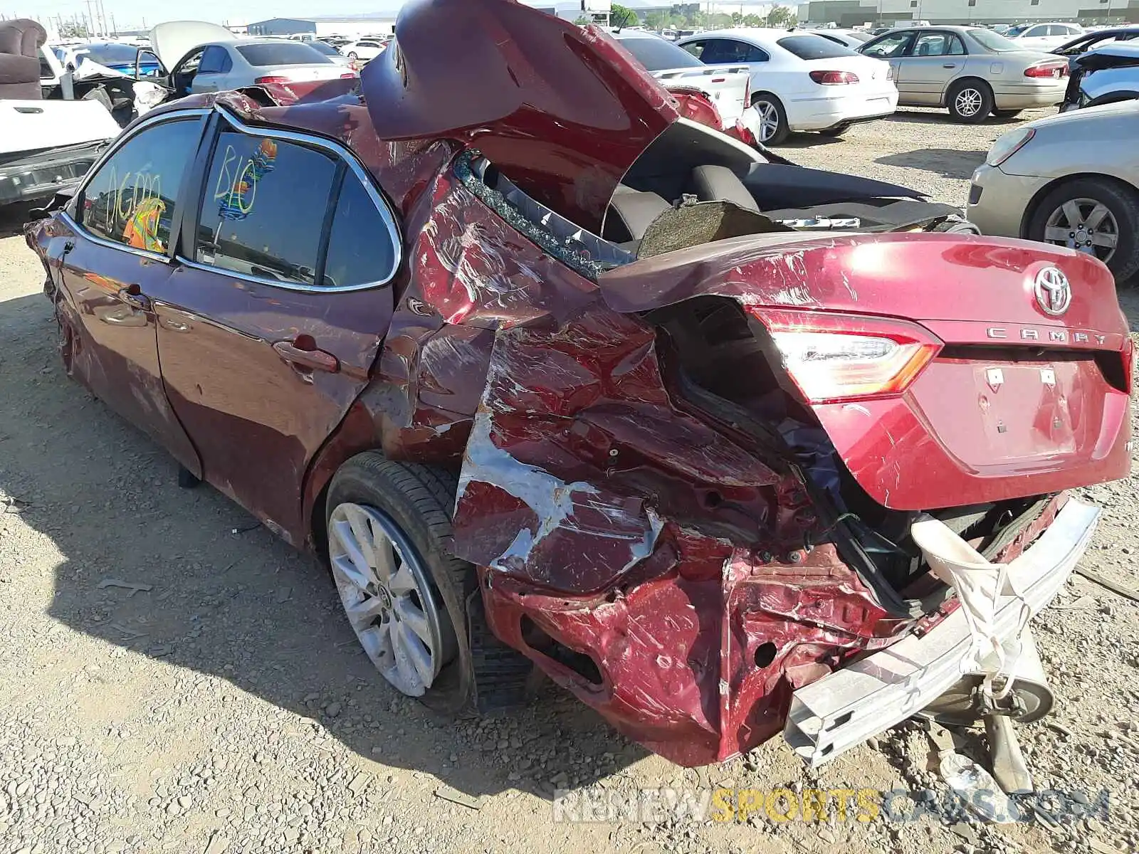 3 Photograph of a damaged car 4T1C11AK0LU958712 TOYOTA CAMRY 2020