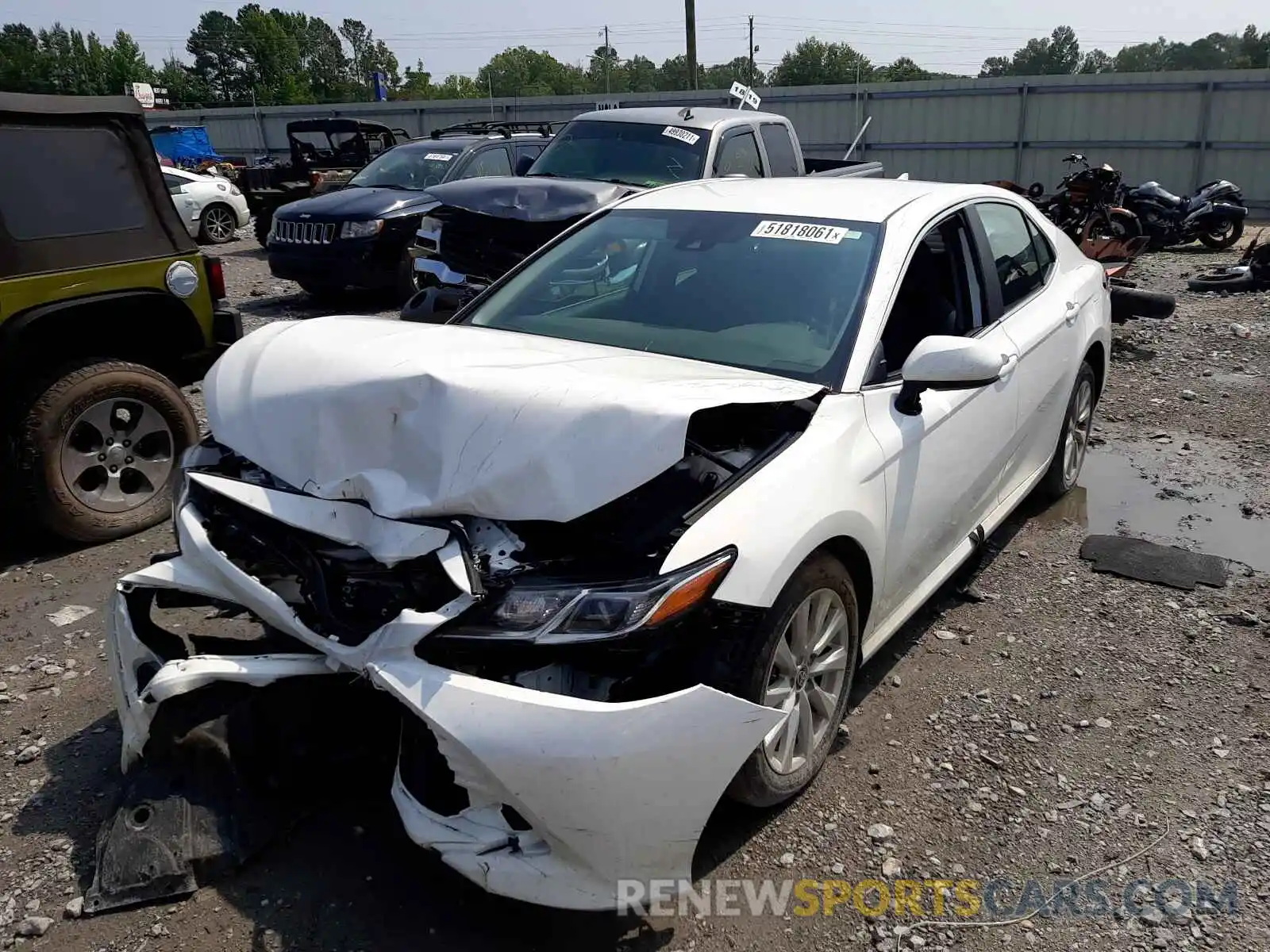 2 Photograph of a damaged car 4T1C11AK0LU962520 TOYOTA CAMRY 2020