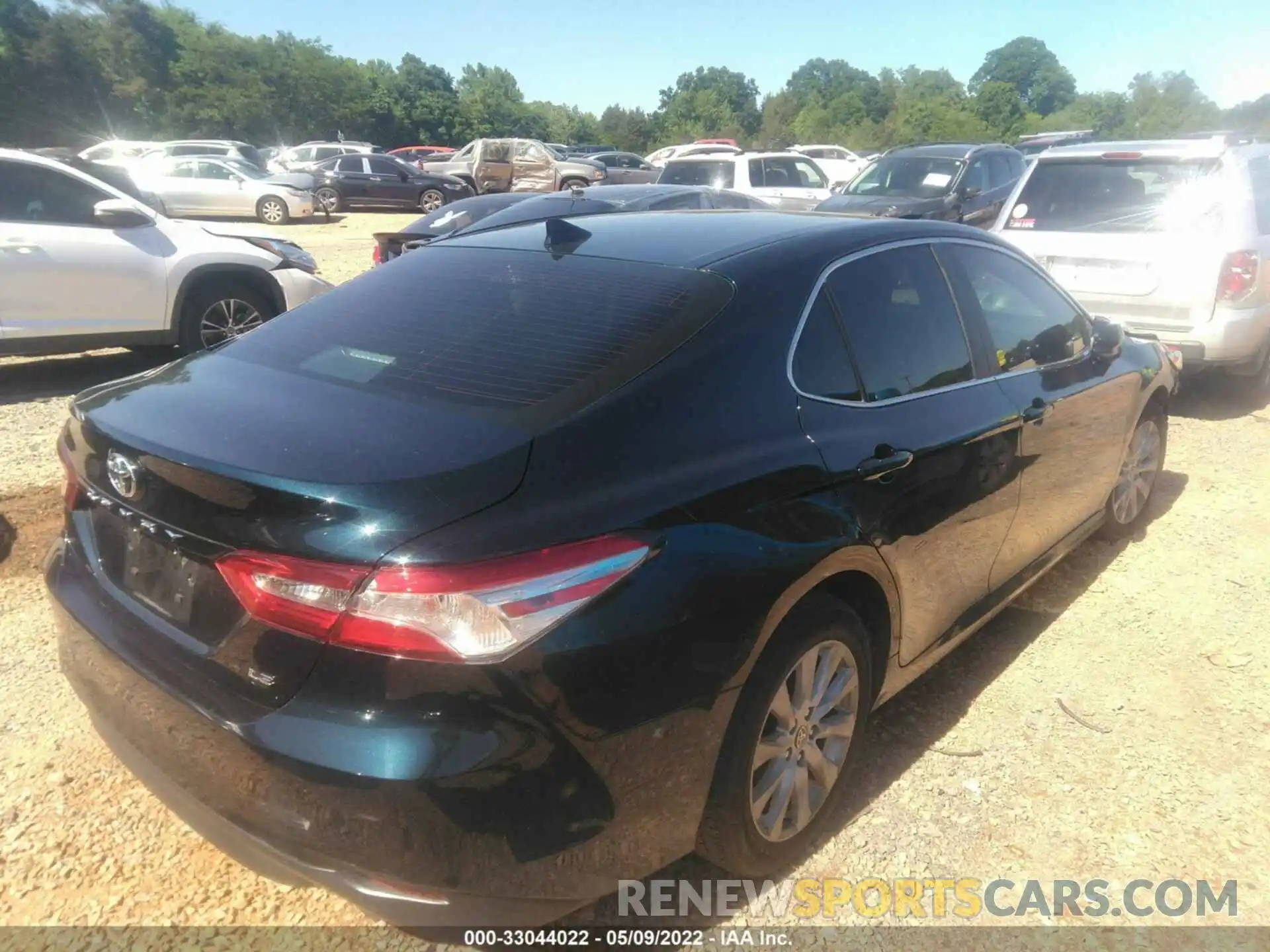 4 Photograph of a damaged car 4T1C11AK0LU963831 TOYOTA CAMRY 2020