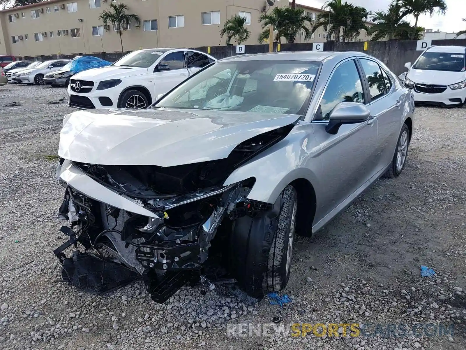 2 Photograph of a damaged car 4T1C11AK0LU963912 TOYOTA CAMRY 2020