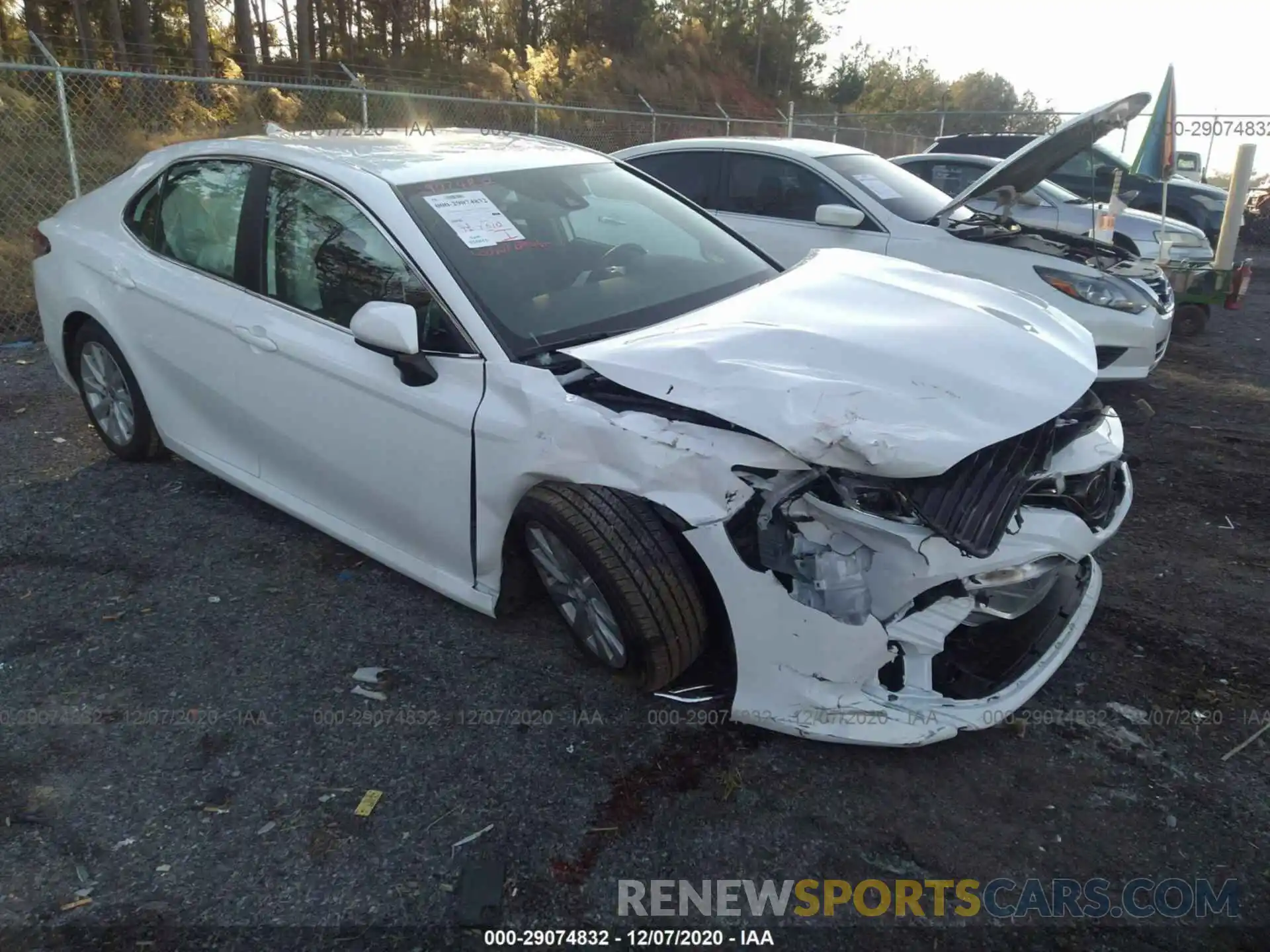 1 Photograph of a damaged car 4T1C11AK0LU967202 TOYOTA CAMRY 2020