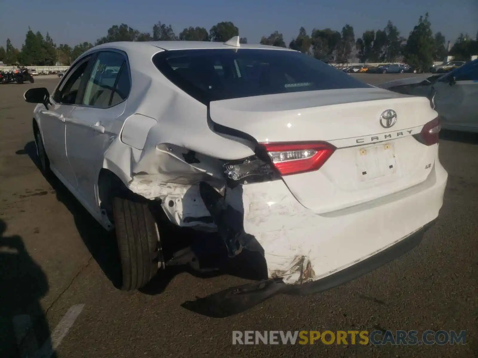 3 Photograph of a damaged car 4T1C11AK0LU968592 TOYOTA CAMRY 2020