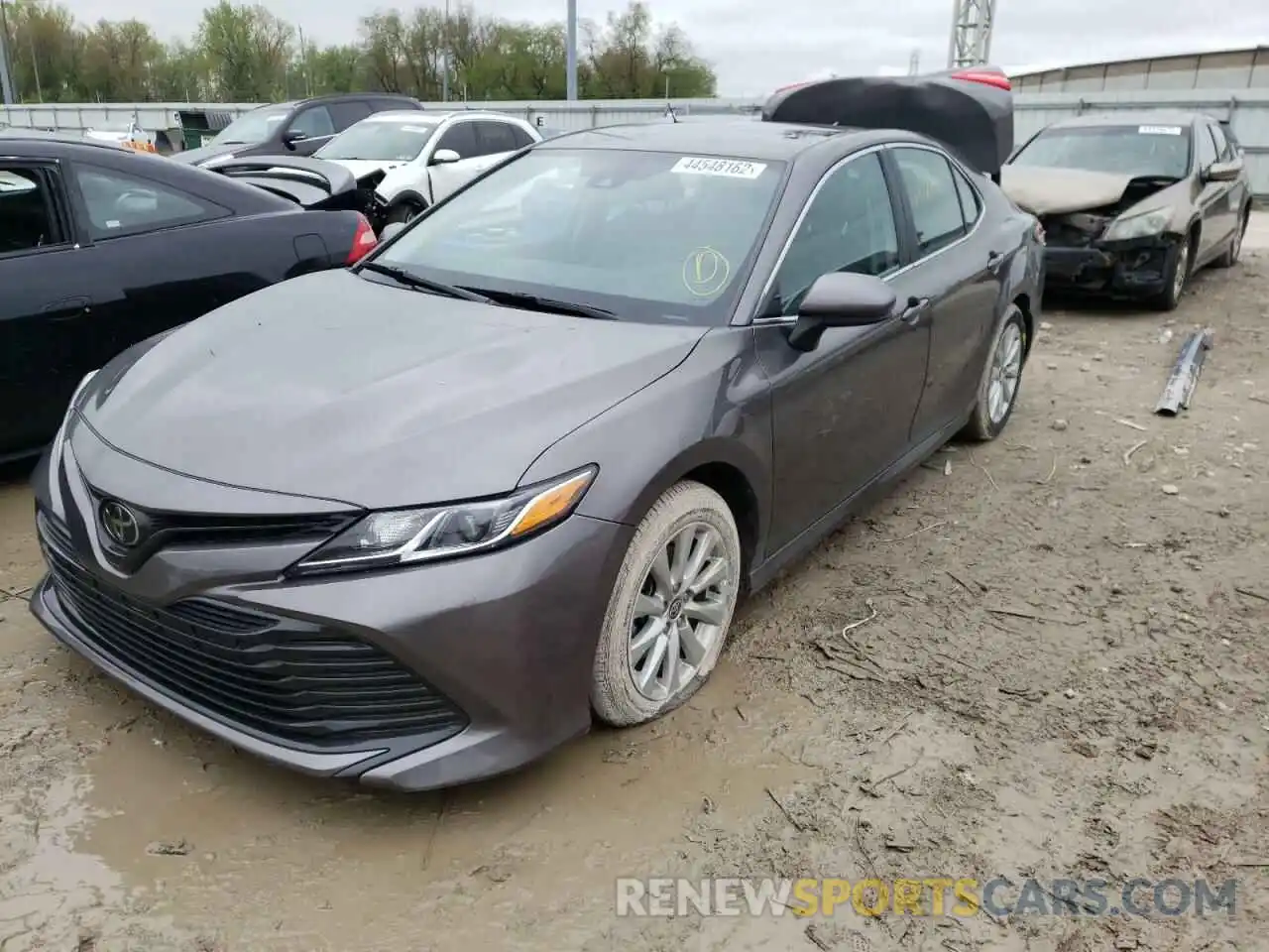 2 Photograph of a damaged car 4T1C11AK0LU975574 TOYOTA CAMRY 2020