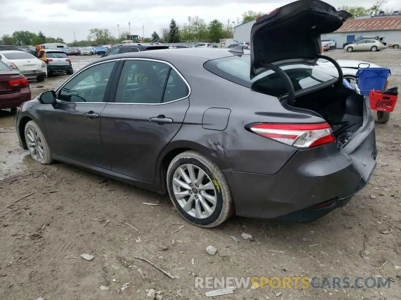 3 Photograph of a damaged car 4T1C11AK0LU975574 TOYOTA CAMRY 2020