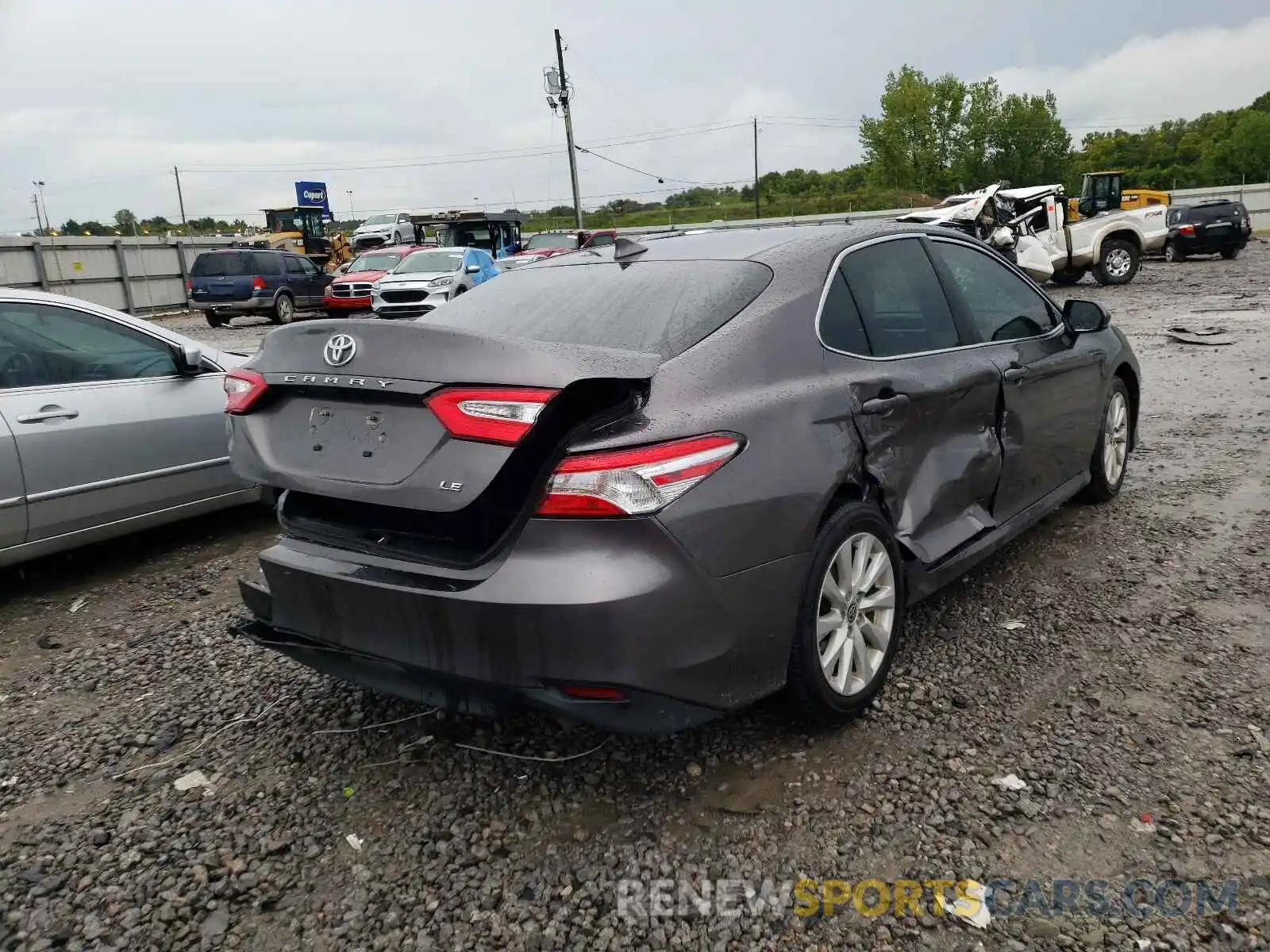 4 Photograph of a damaged car 4T1C11AK0LU978085 TOYOTA CAMRY 2020