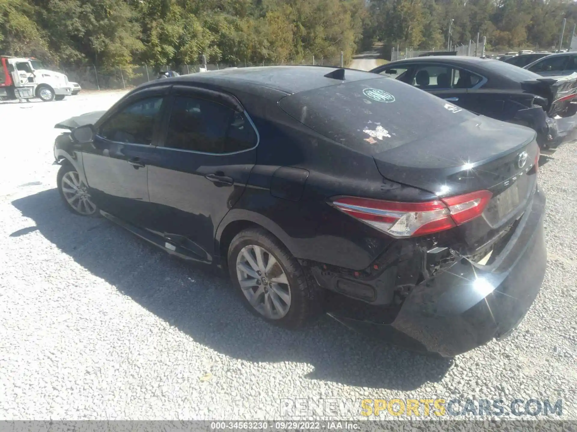 3 Photograph of a damaged car 4T1C11AK0LU993184 TOYOTA CAMRY 2020