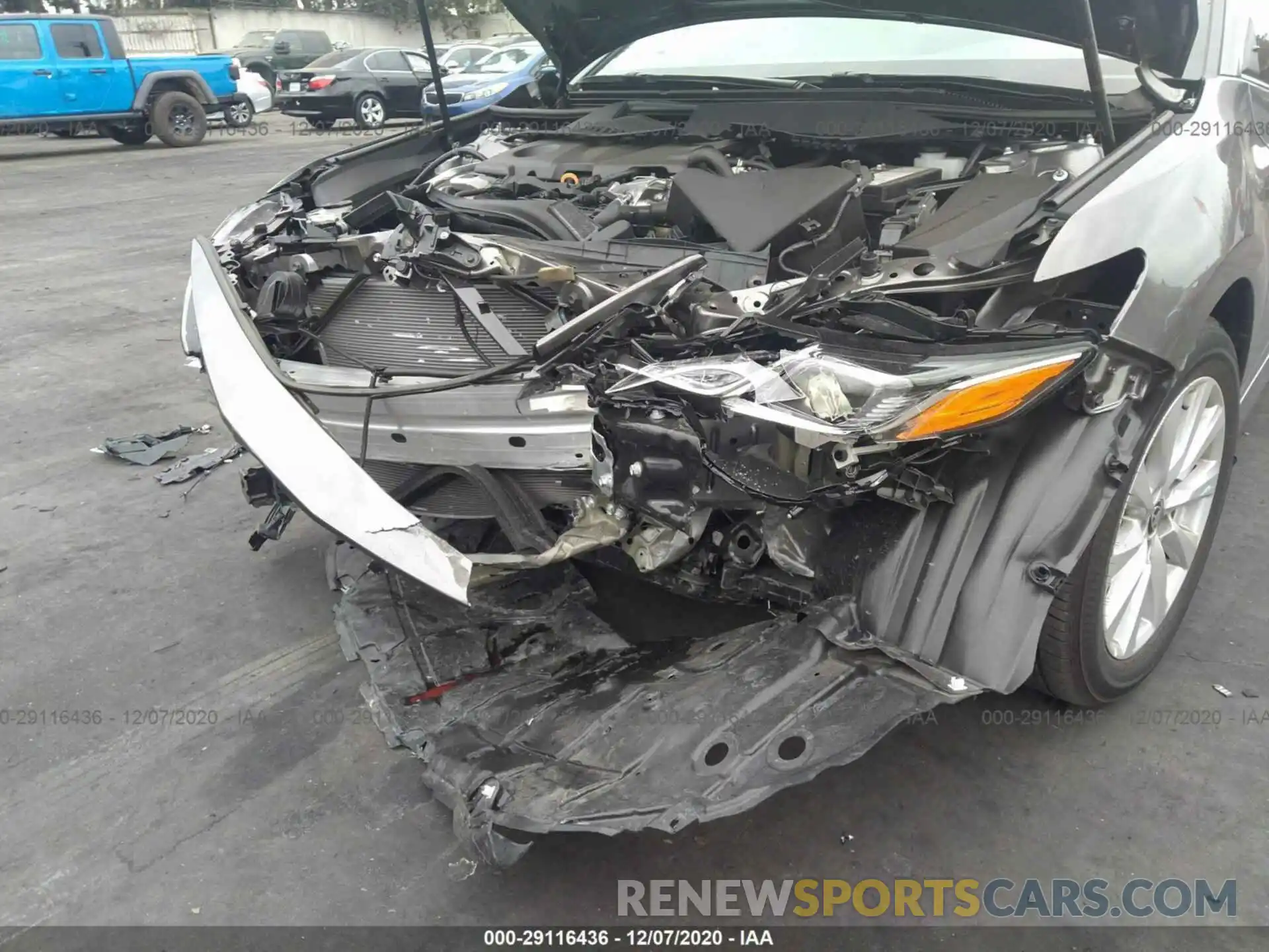 6 Photograph of a damaged car 4T1C11AK0LU993282 TOYOTA CAMRY 2020