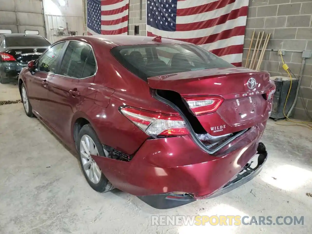 3 Photograph of a damaged car 4T1C11AK0LU993718 TOYOTA CAMRY 2020