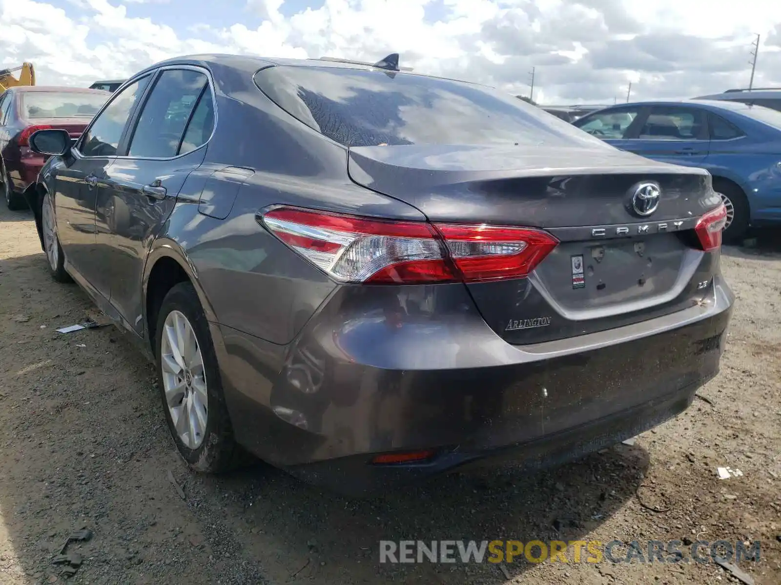 3 Photograph of a damaged car 4T1C11AK0LU994965 TOYOTA CAMRY 2020