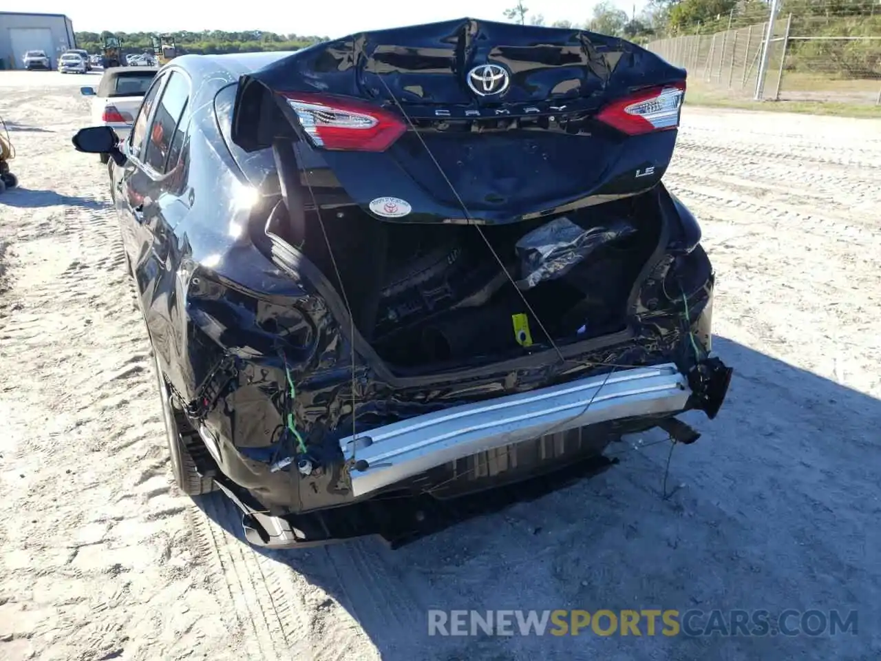 9 Photograph of a damaged car 4T1C11AK0LU995839 TOYOTA CAMRY 2020