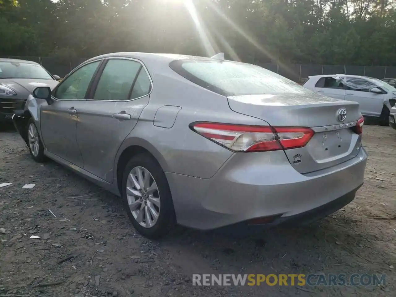 3 Photograph of a damaged car 4T1C11AK1LU301286 TOYOTA CAMRY 2020