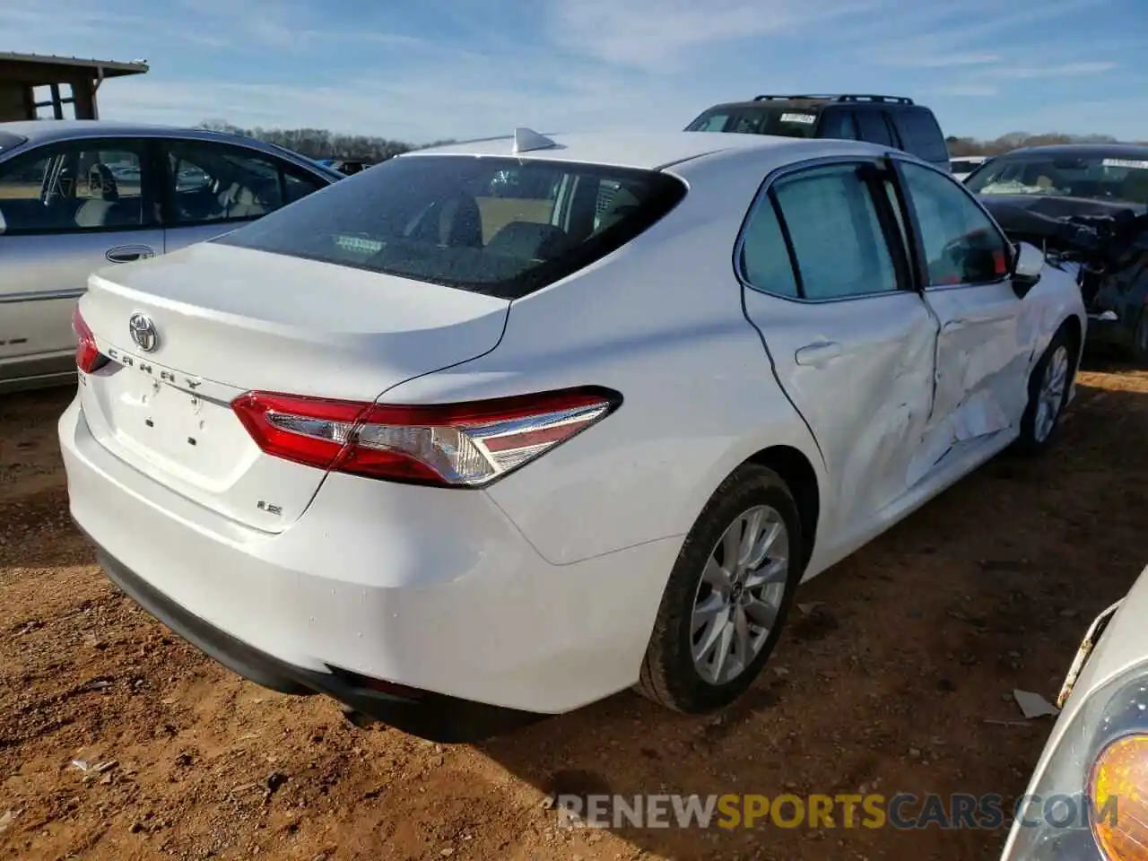 4 Photograph of a damaged car 4T1C11AK1LU307492 TOYOTA CAMRY 2020