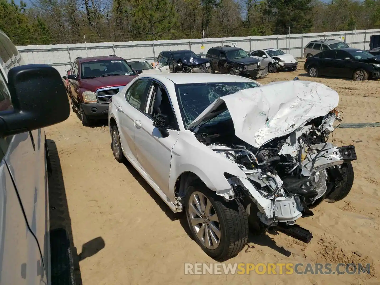 1 Photograph of a damaged car 4T1C11AK1LU313499 TOYOTA CAMRY 2020