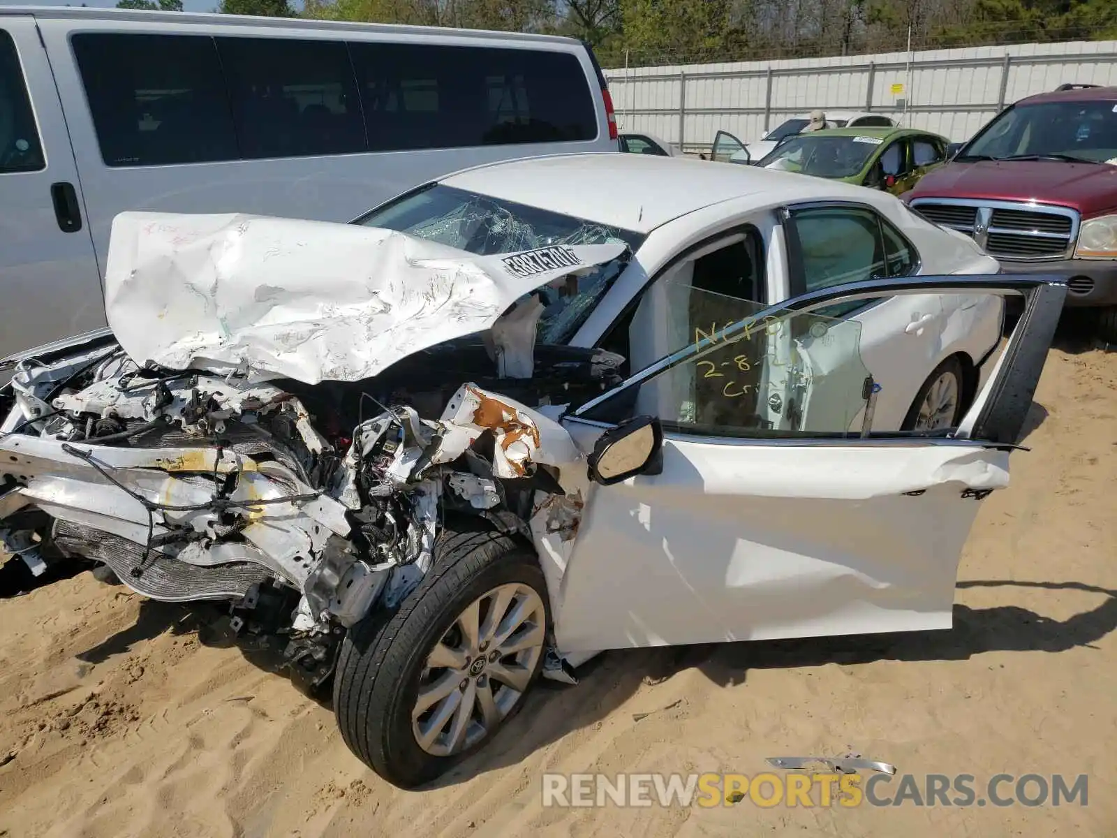 2 Photograph of a damaged car 4T1C11AK1LU313499 TOYOTA CAMRY 2020