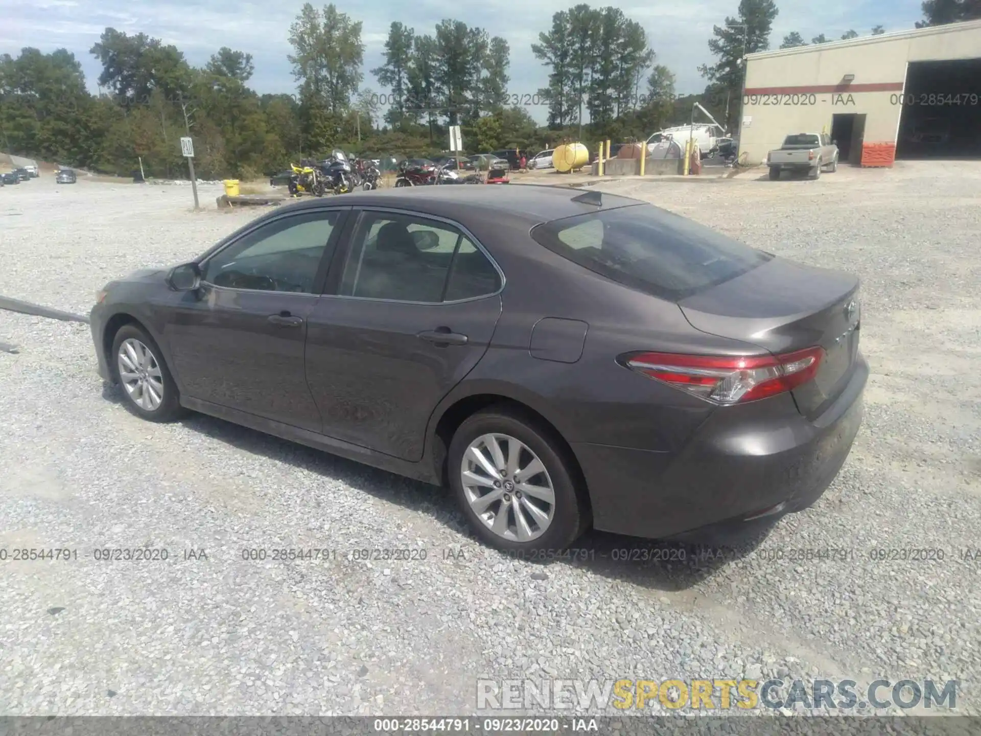 3 Photograph of a damaged car 4T1C11AK1LU316726 TOYOTA CAMRY 2020