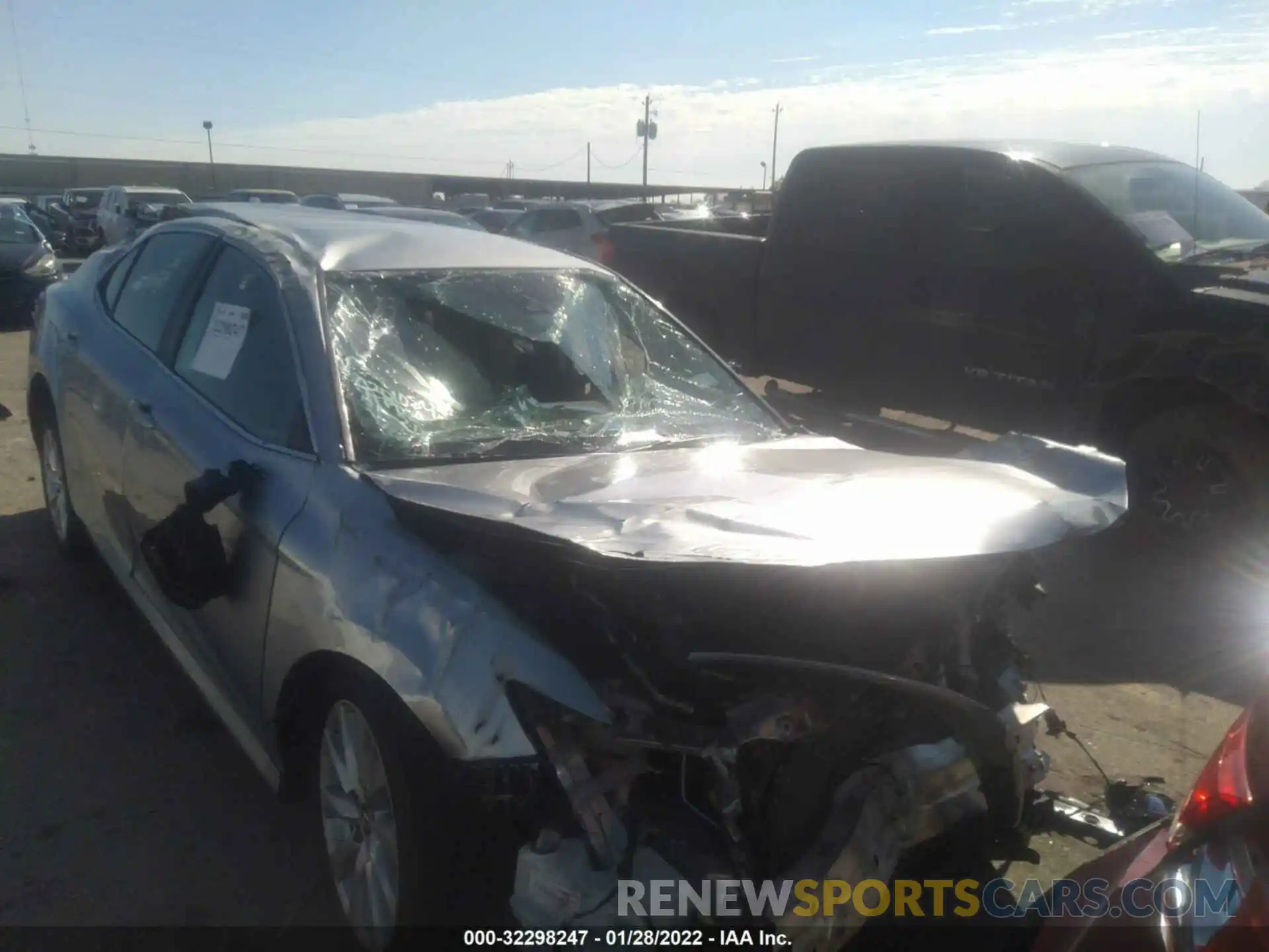 6 Photograph of a damaged car 4T1C11AK1LU329640 TOYOTA CAMRY 2020