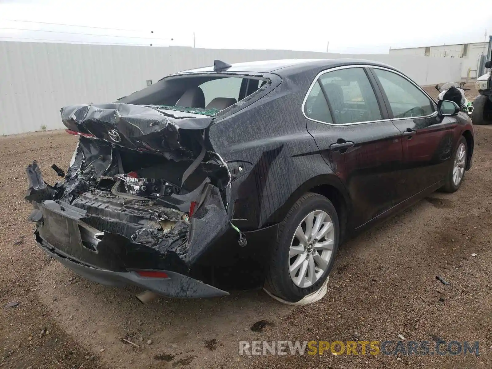 4 Photograph of a damaged car 4T1C11AK1LU329668 TOYOTA CAMRY 2020