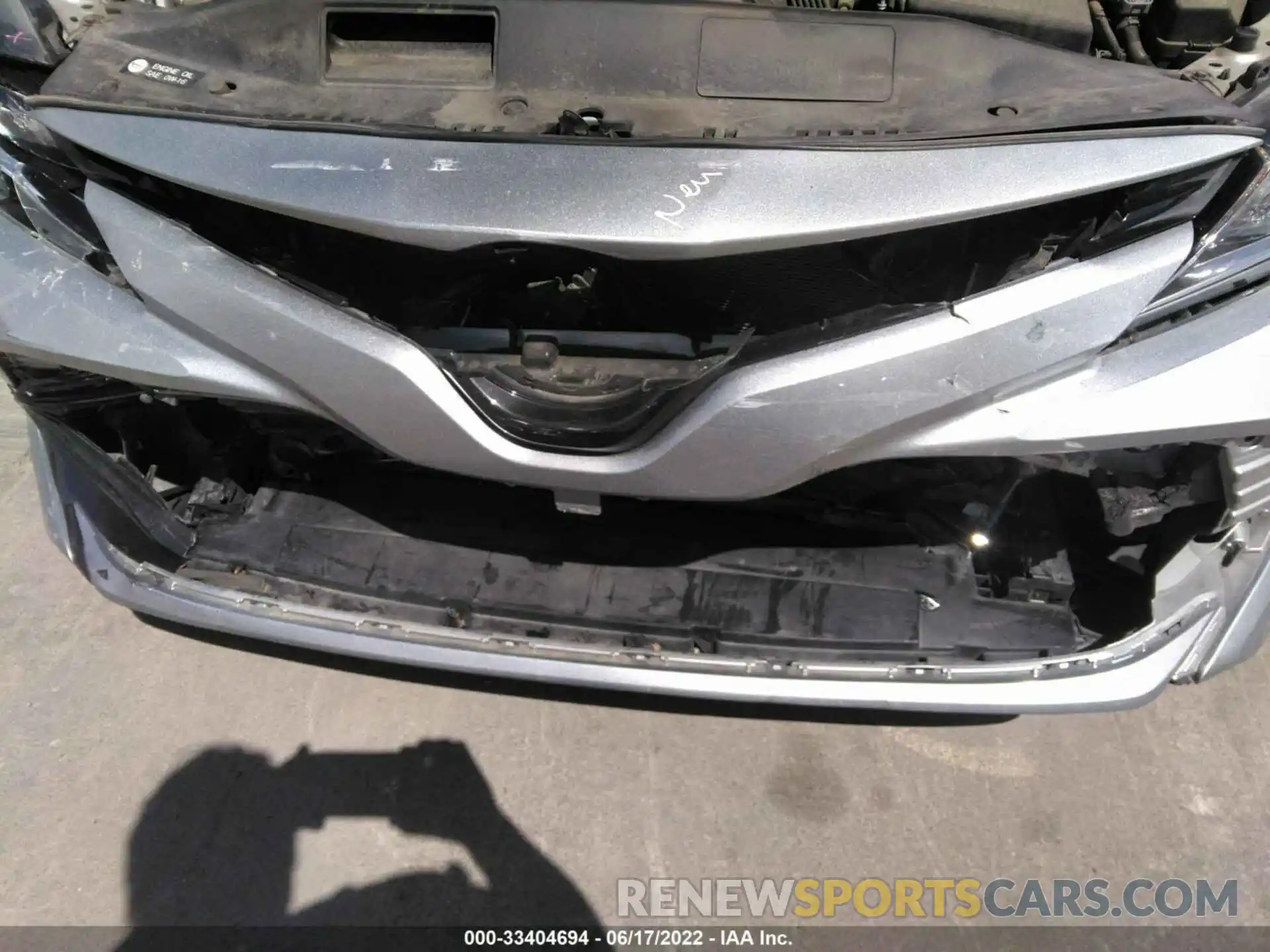 6 Photograph of a damaged car 4T1C11AK1LU330464 TOYOTA CAMRY 2020