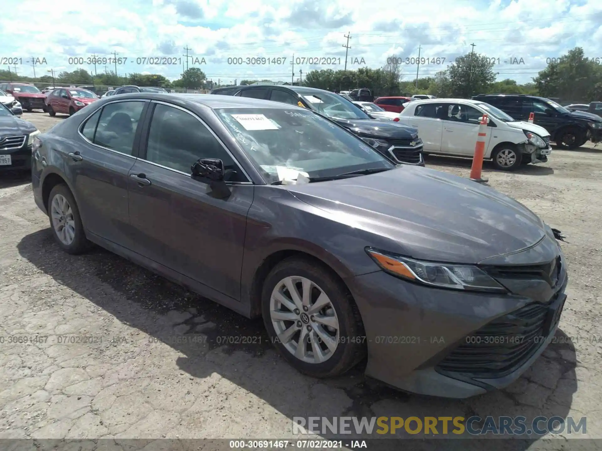 1 Photograph of a damaged car 4T1C11AK1LU331999 TOYOTA CAMRY 2020