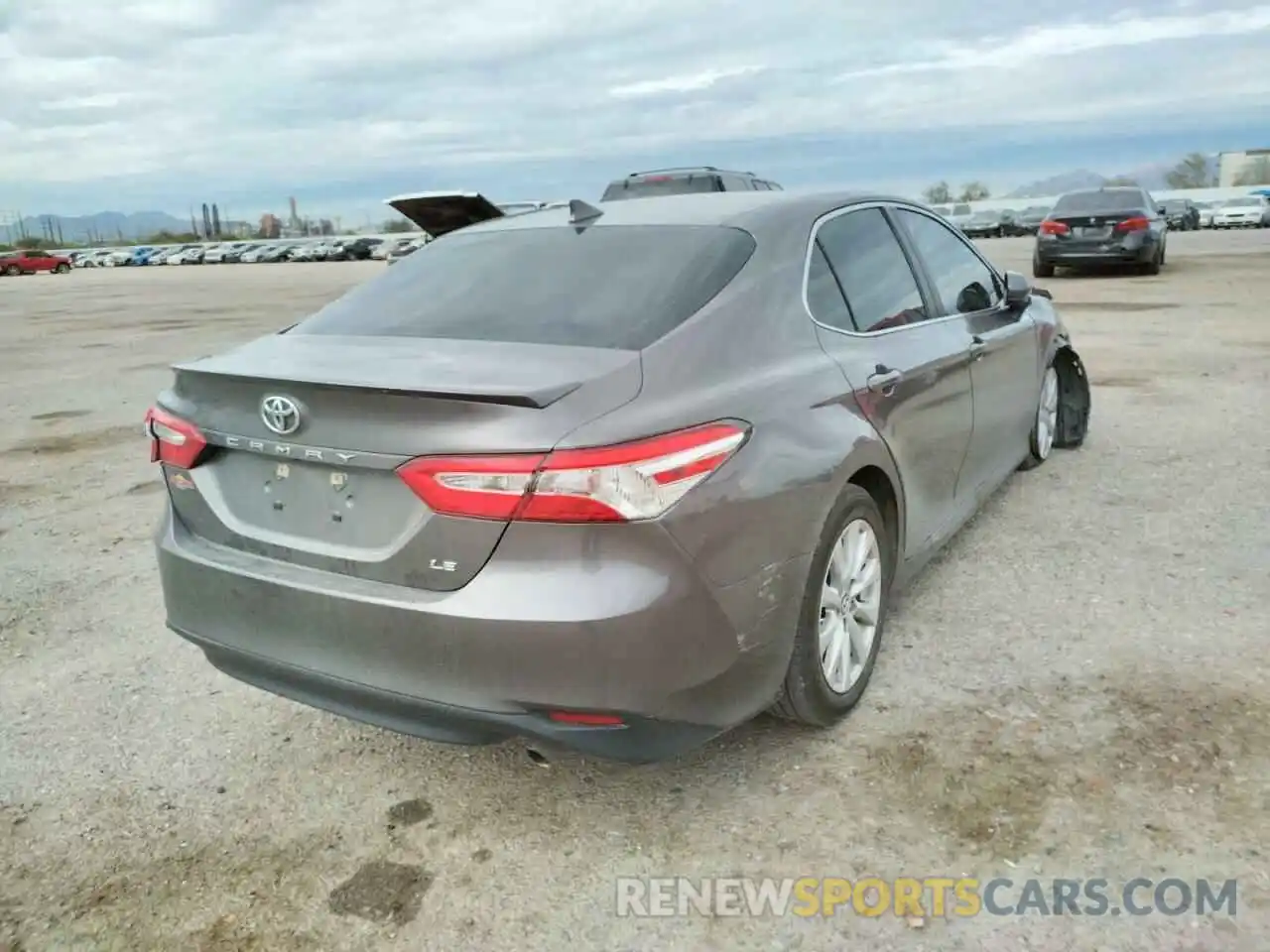 4 Photograph of a damaged car 4T1C11AK1LU335132 TOYOTA CAMRY 2020