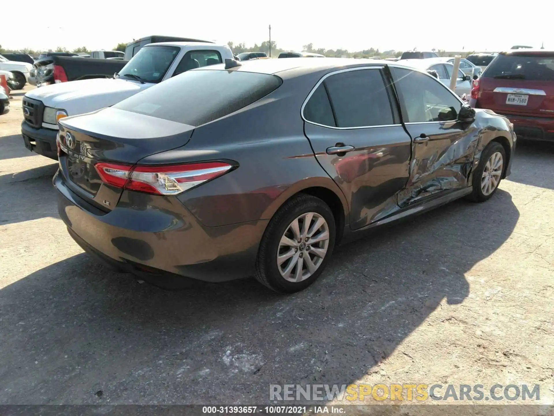 4 Photograph of a damaged car 4T1C11AK1LU337396 TOYOTA CAMRY 2020