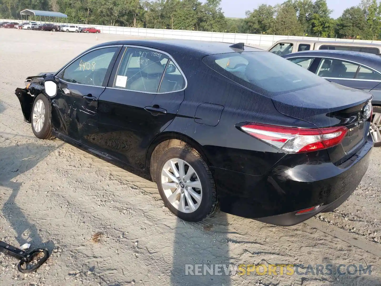 3 Photograph of a damaged car 4T1C11AK1LU341674 TOYOTA CAMRY 2020