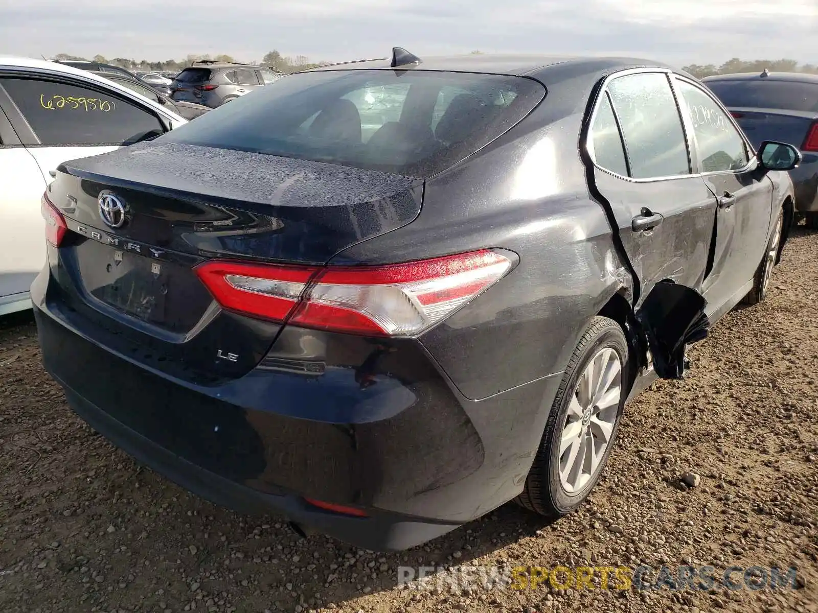 4 Photograph of a damaged car 4T1C11AK1LU345479 TOYOTA CAMRY 2020