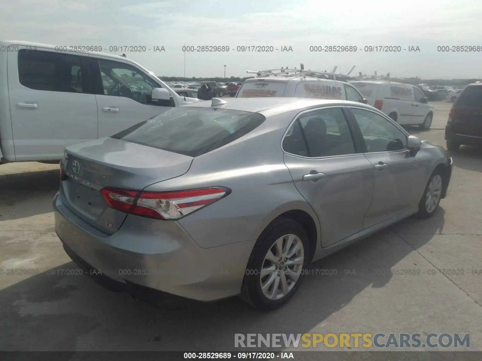 4 Photograph of a damaged car 4T1C11AK1LU346177 TOYOTA CAMRY 2020