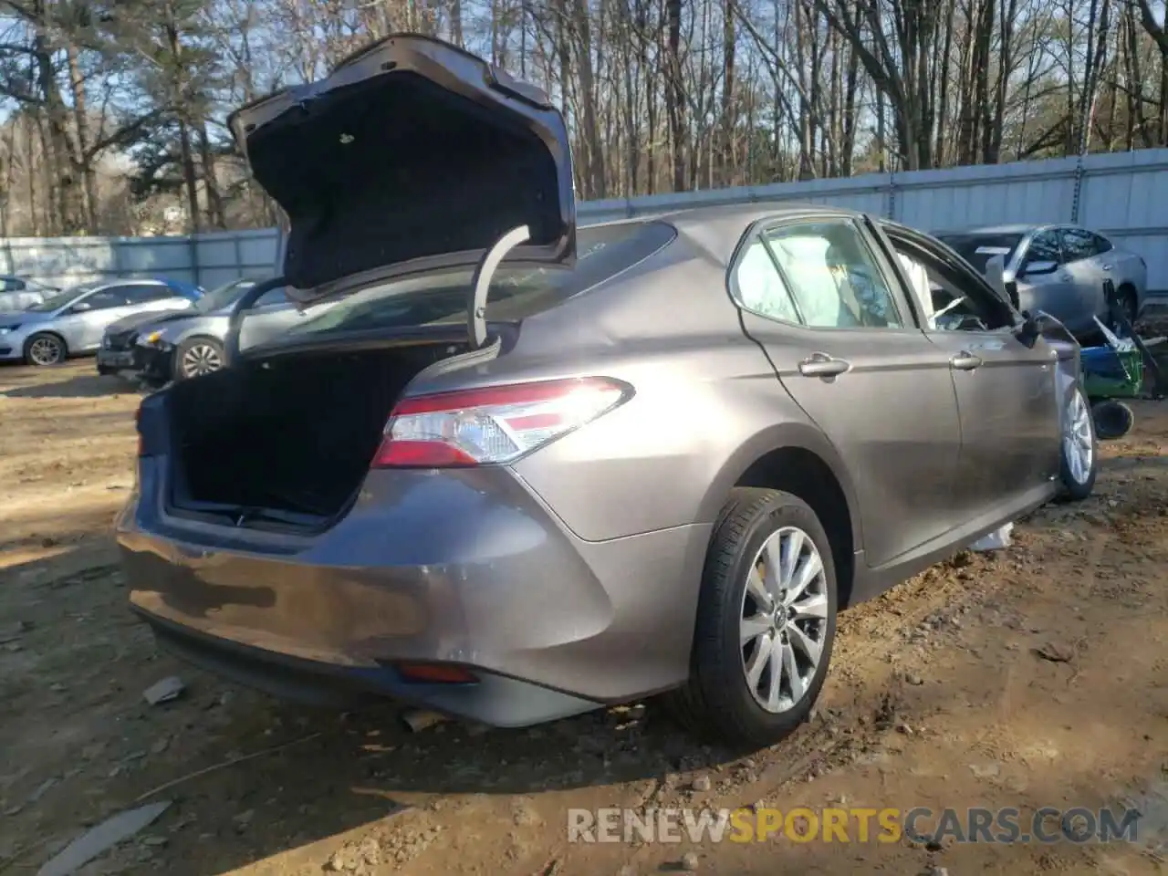 4 Photograph of a damaged car 4T1C11AK1LU346664 TOYOTA CAMRY 2020