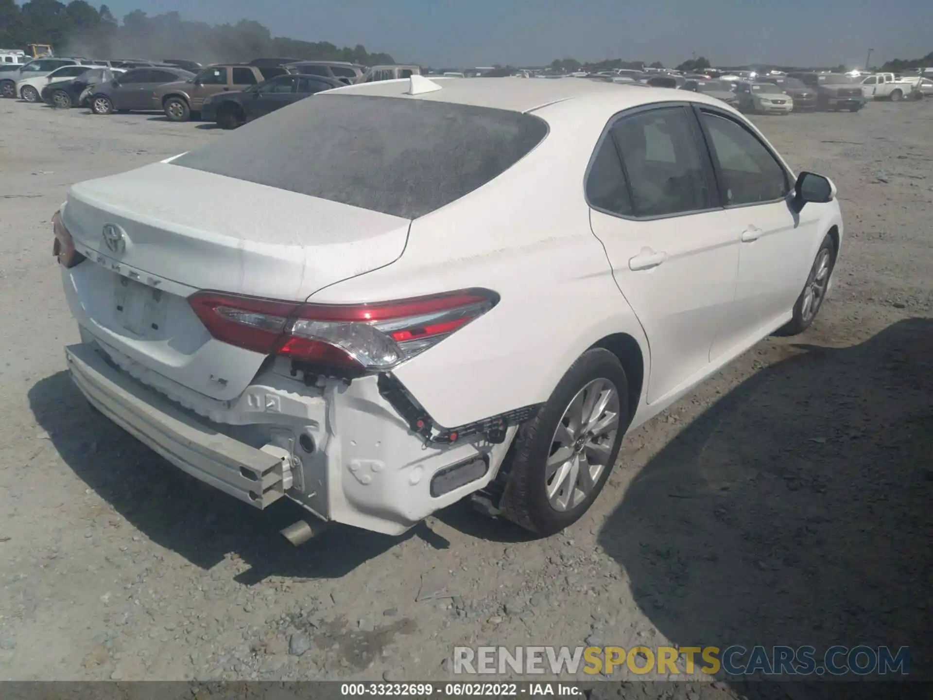 4 Photograph of a damaged car 4T1C11AK1LU346969 TOYOTA CAMRY 2020