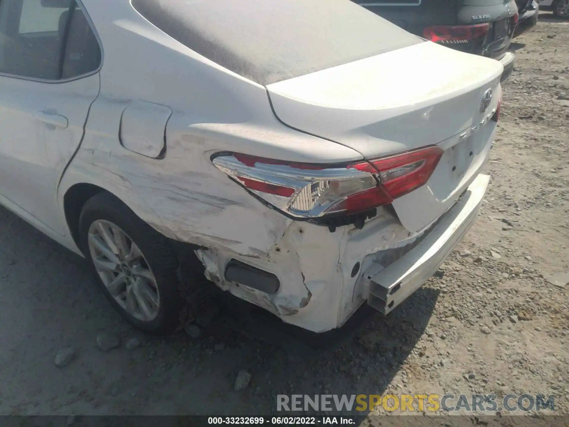 6 Photograph of a damaged car 4T1C11AK1LU346969 TOYOTA CAMRY 2020