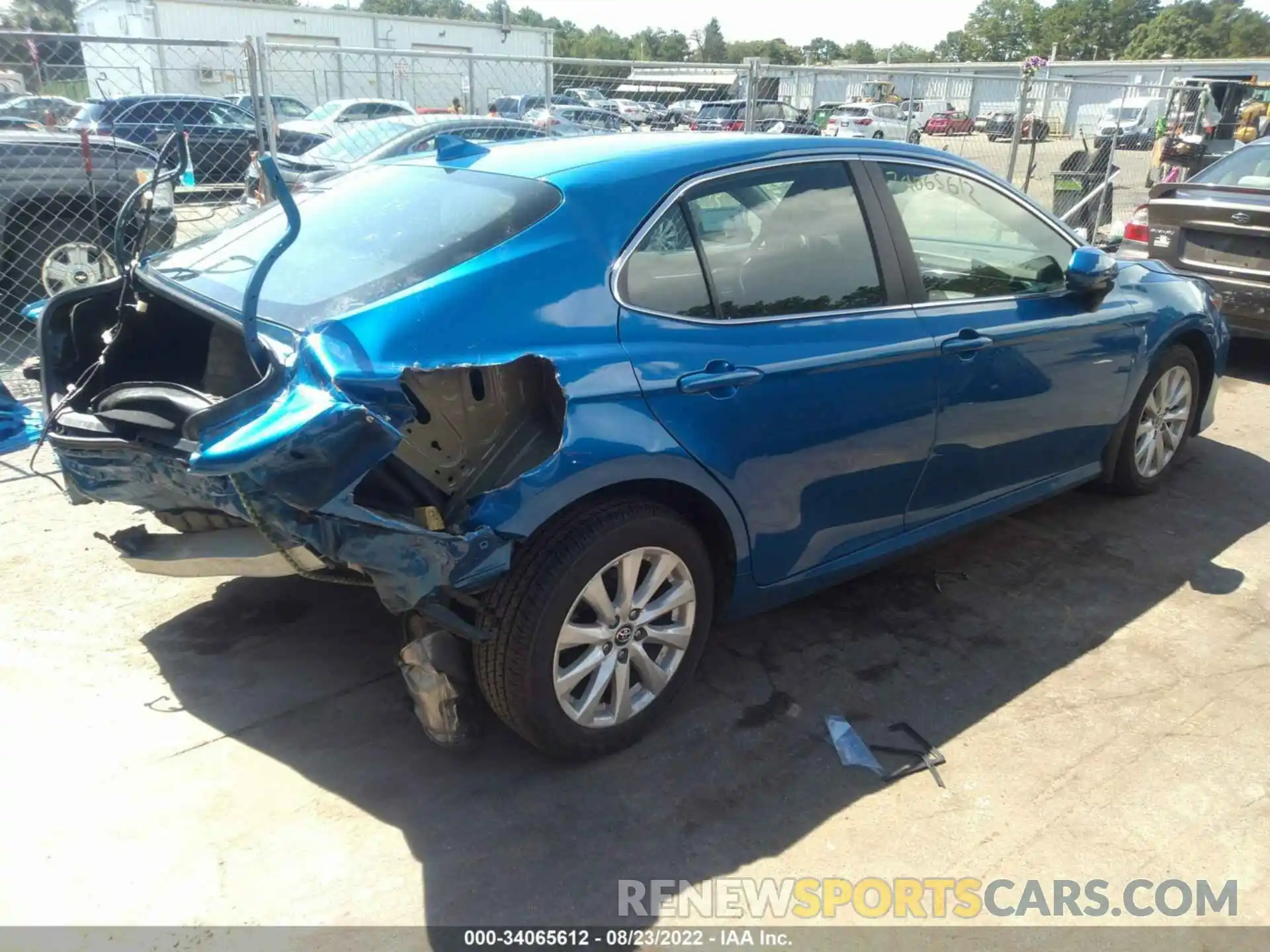 4 Photograph of a damaged car 4T1C11AK1LU347278 TOYOTA CAMRY 2020