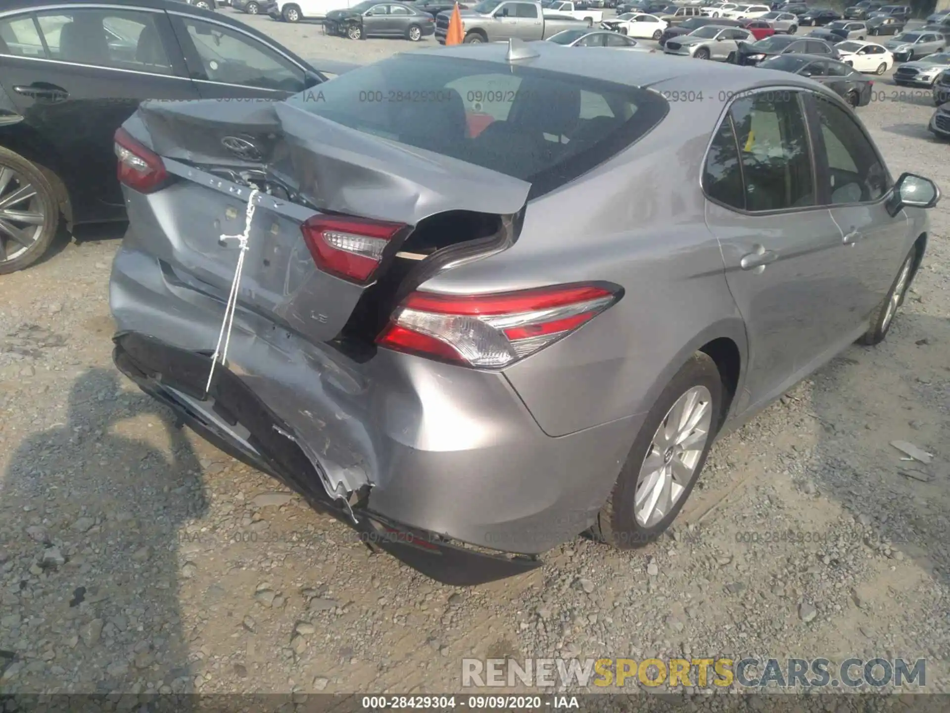 4 Photograph of a damaged car 4T1C11AK1LU355090 TOYOTA CAMRY 2020