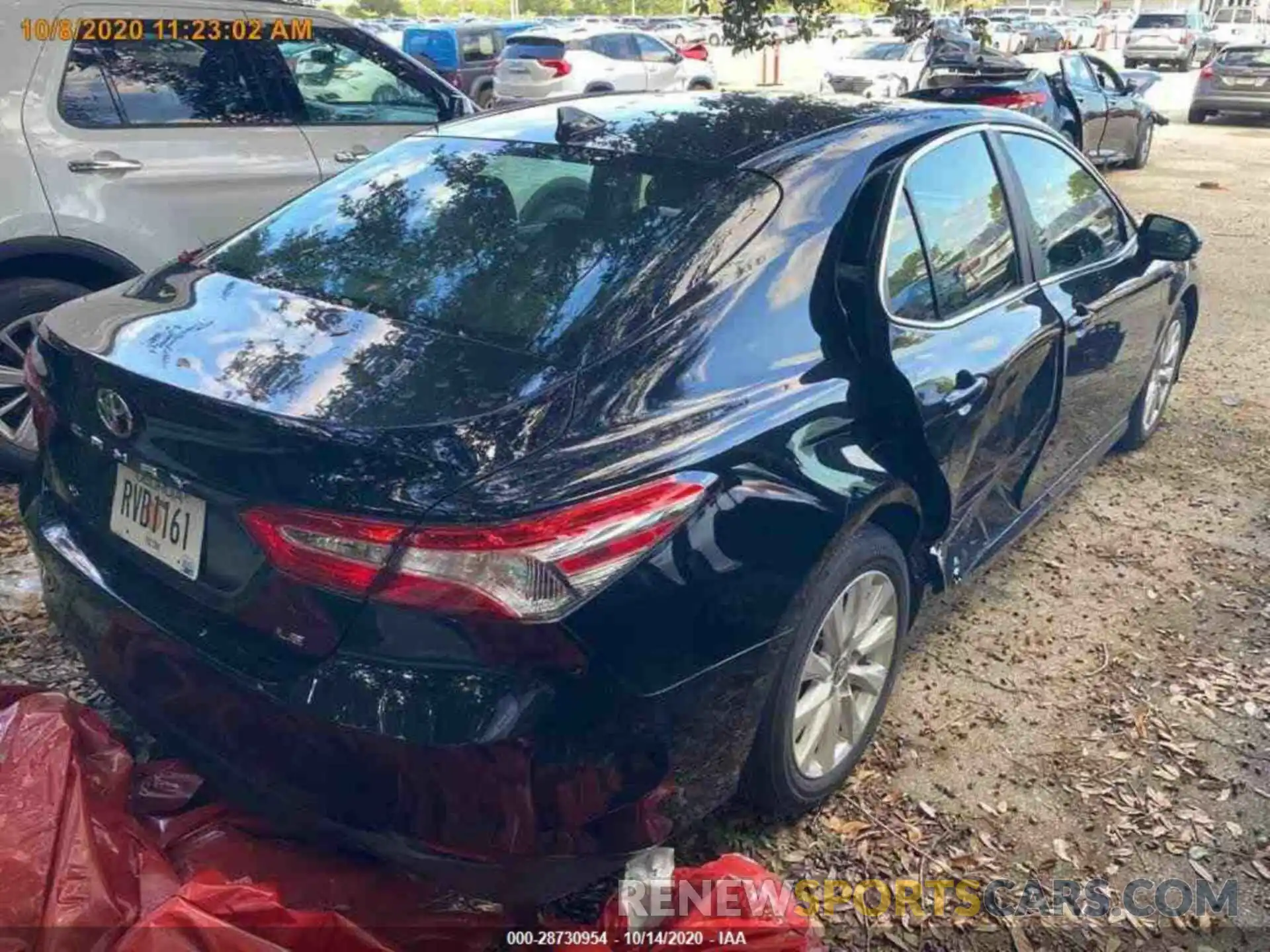 15 Photograph of a damaged car 4T1C11AK1LU357163 TOYOTA CAMRY 2020